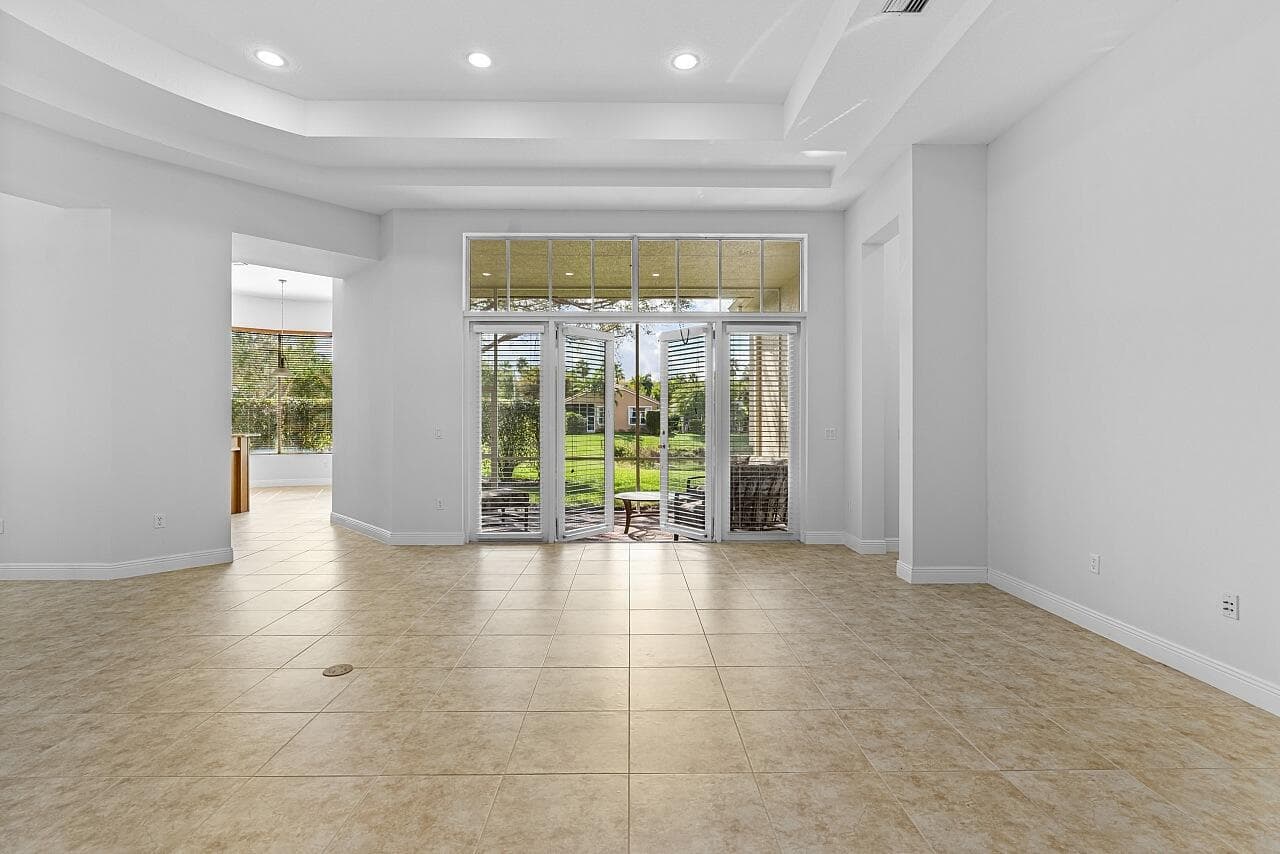 9724 Via Grandezza W, Wellington, FL 33411 — photo 15 of 56
