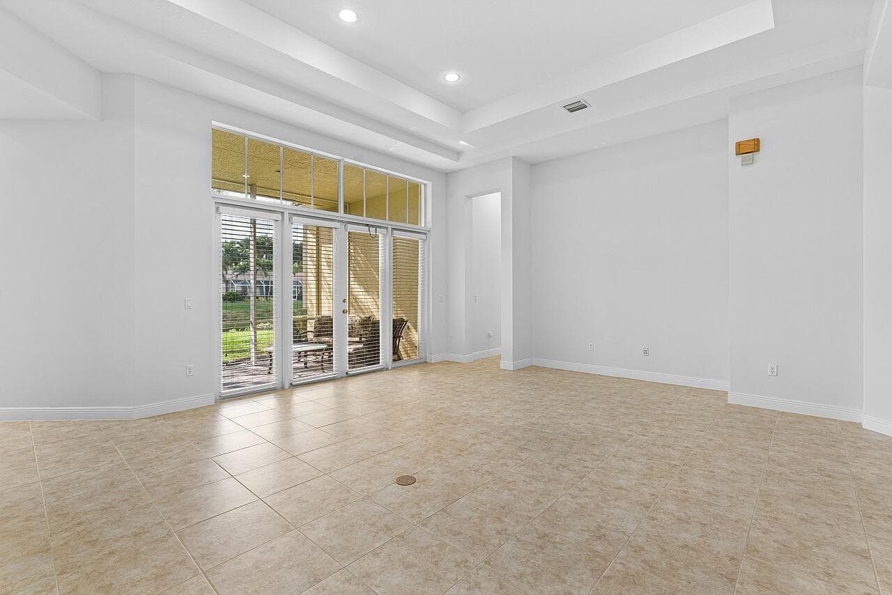 9724 Via Grandezza W, Wellington, FL 33411 — photo 16 of 56