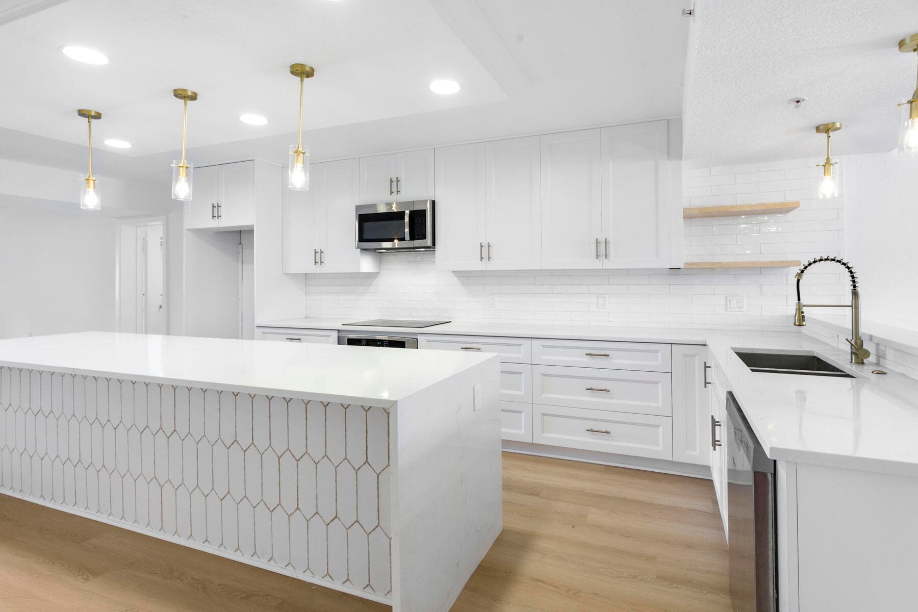 601 Seafarer Circle 101, Jupiter, FL 33477 — photo 5 of 32