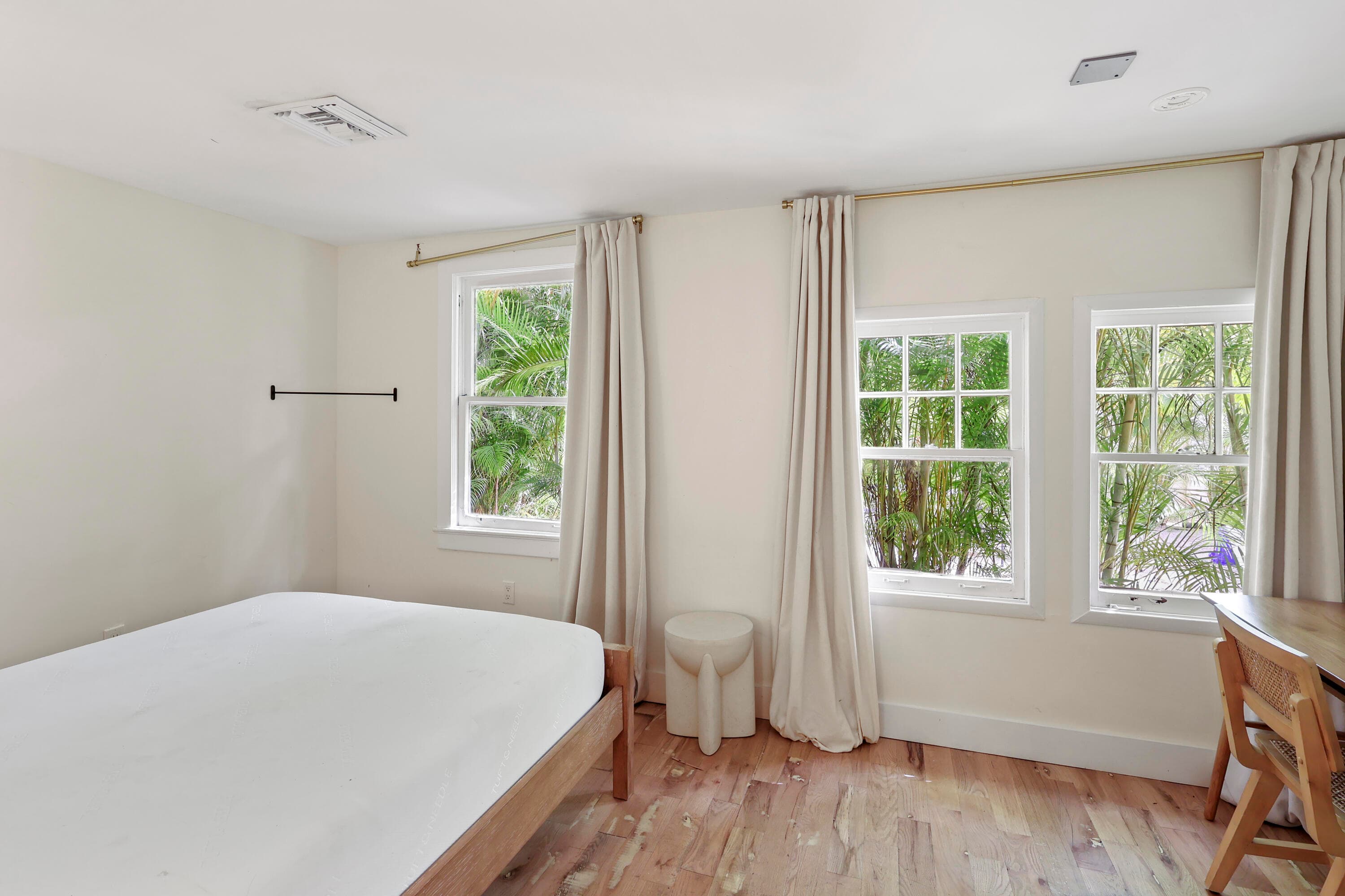 1309 E Florida Avenue, West Palm Beach, FL 33401 — photo 1 of 7