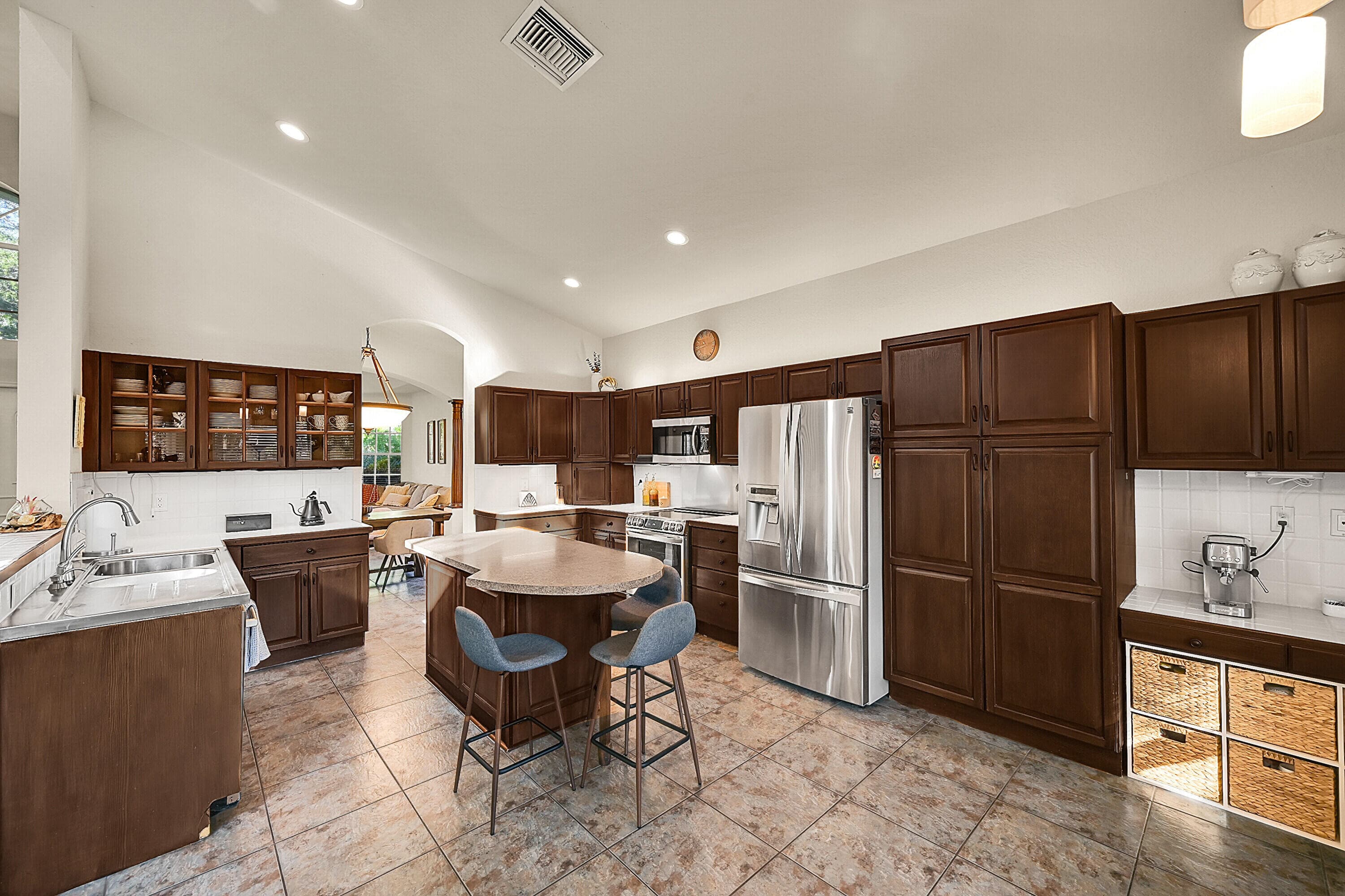 15 Lawrence Lake Drive, Boynton Beach, FL 33436 — photo 6 of 30