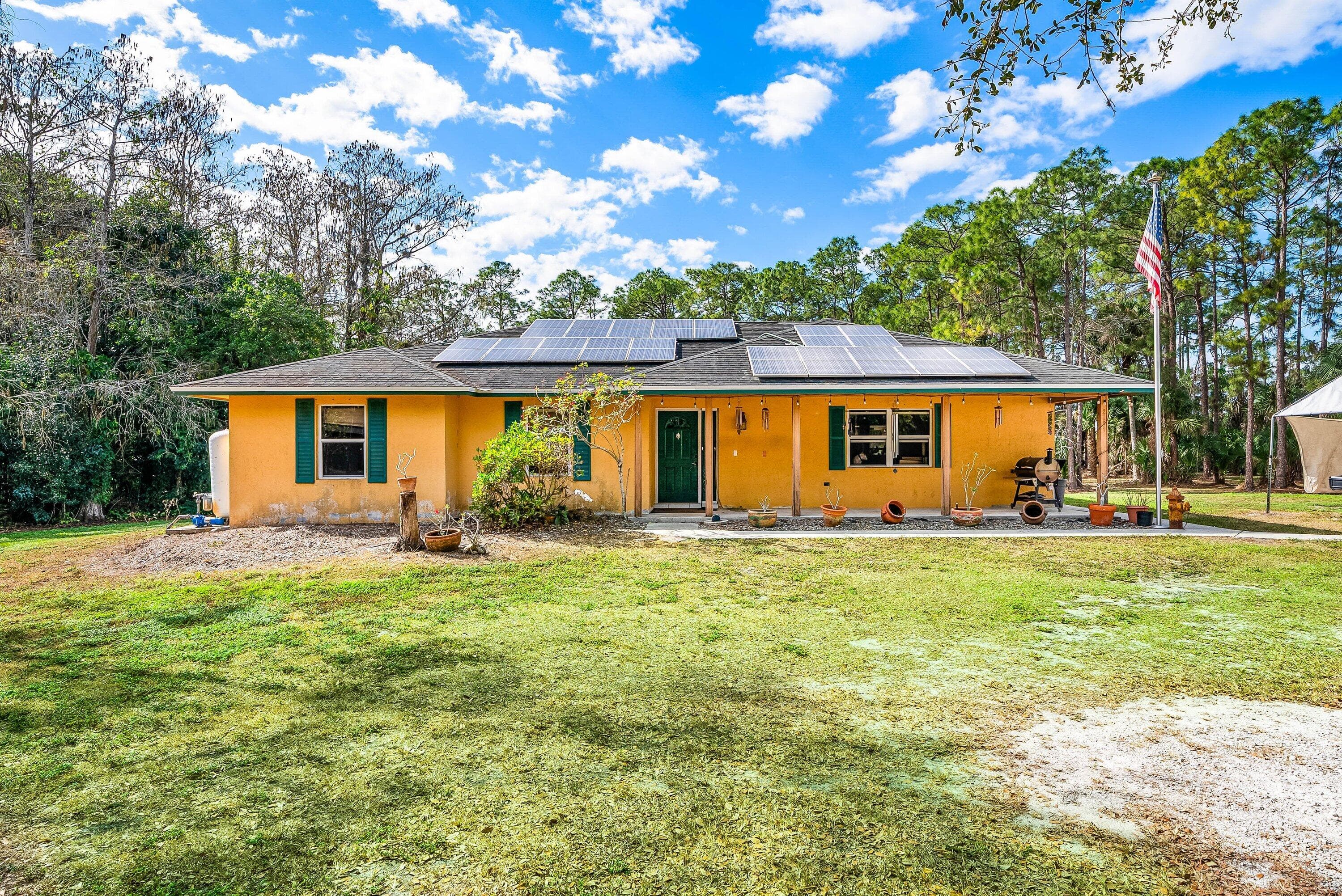 2195 F Road, Loxahatchee Groves, FL 33470 — photo 2 of 54