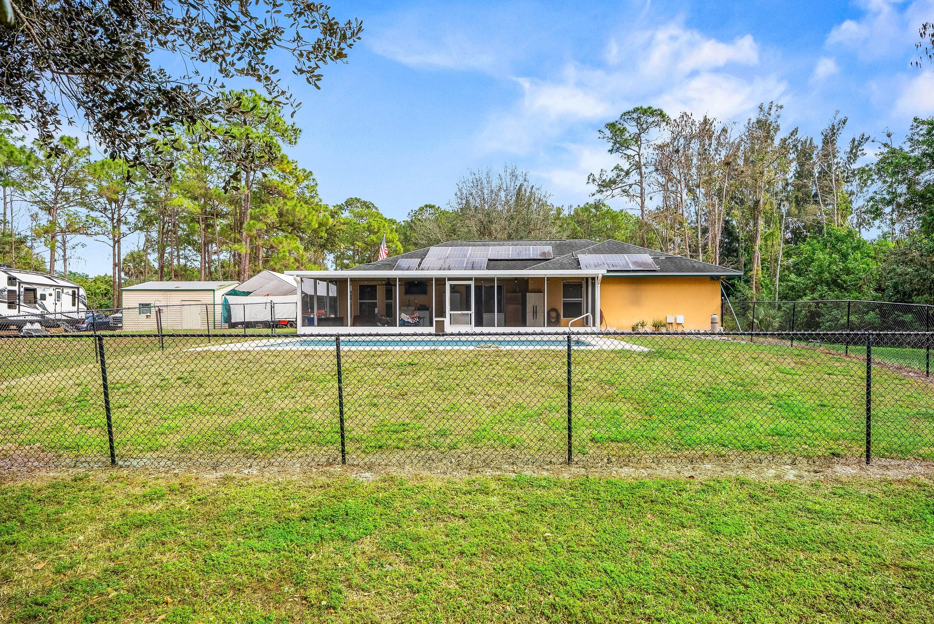 2195 F Road, Loxahatchee Groves, FL 33470 — photo 35 of 54