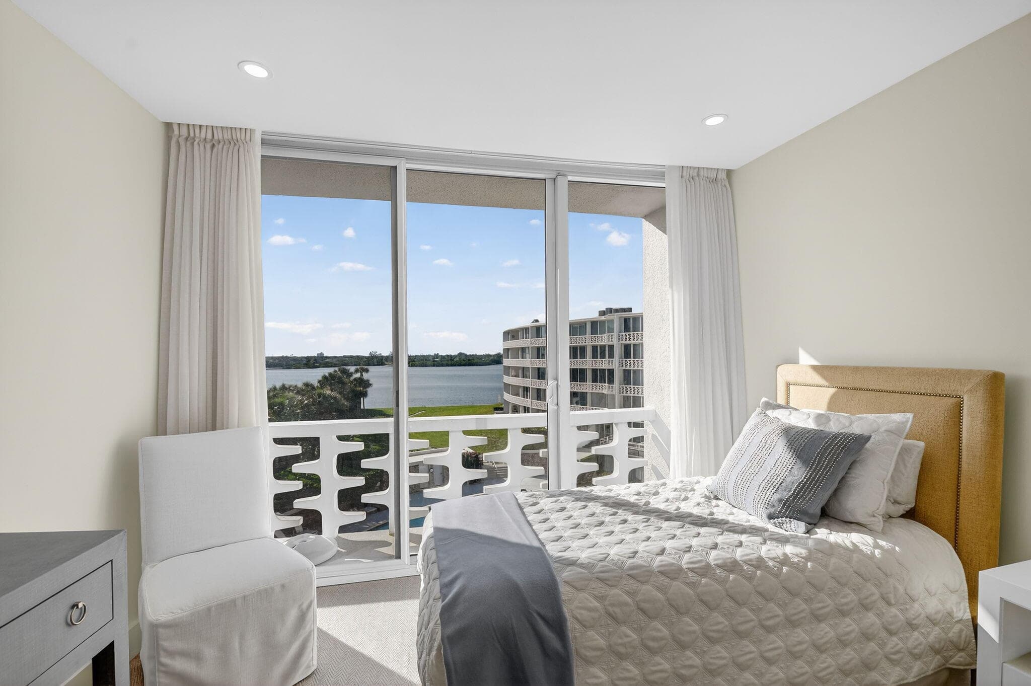 2760 S Ocean Boulevard 417, Palm Beach, FL 33480 — photo 24 of 65