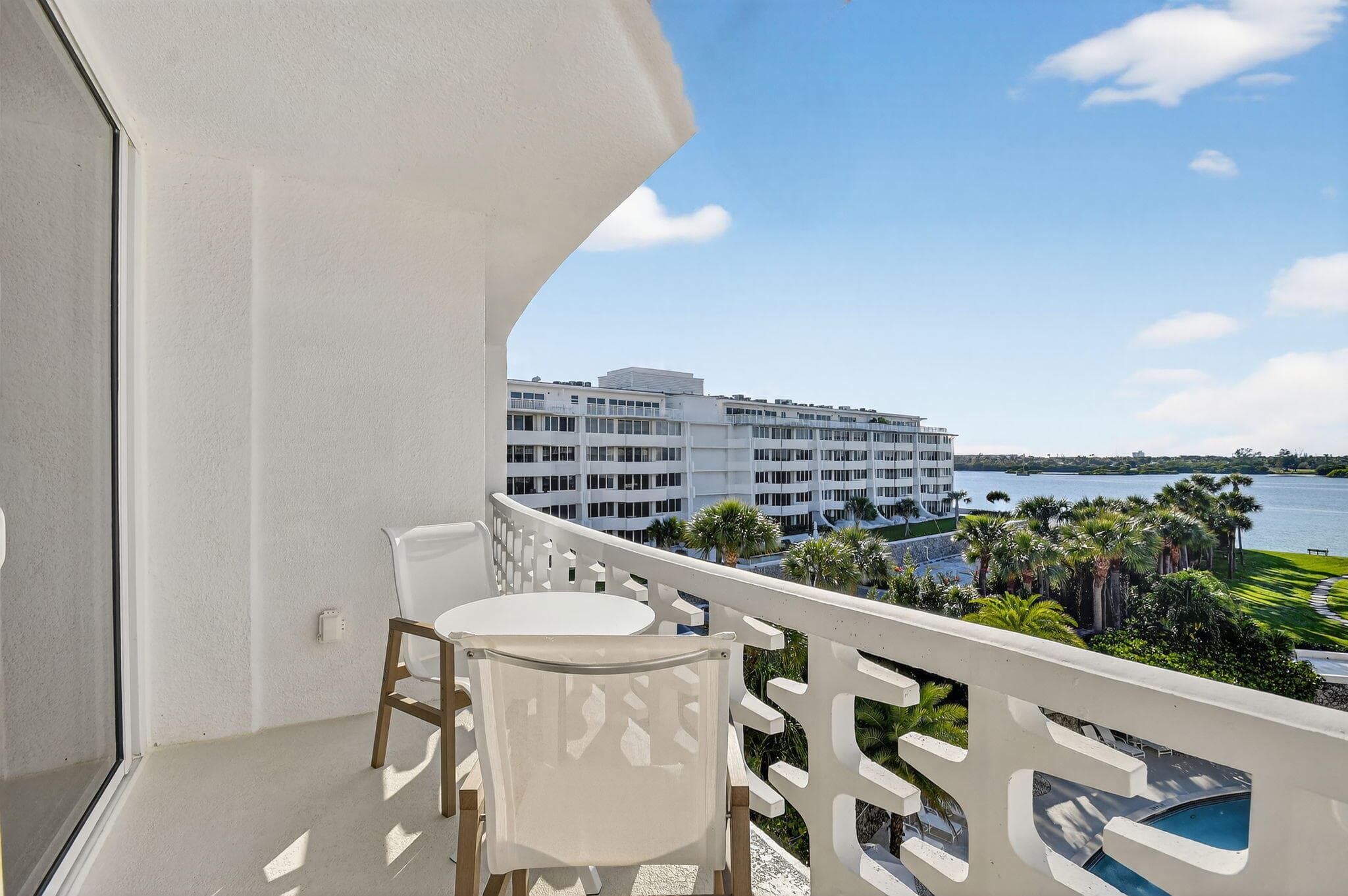 2760 S Ocean Boulevard 417, Palm Beach, FL 33480 — photo 43 of 65