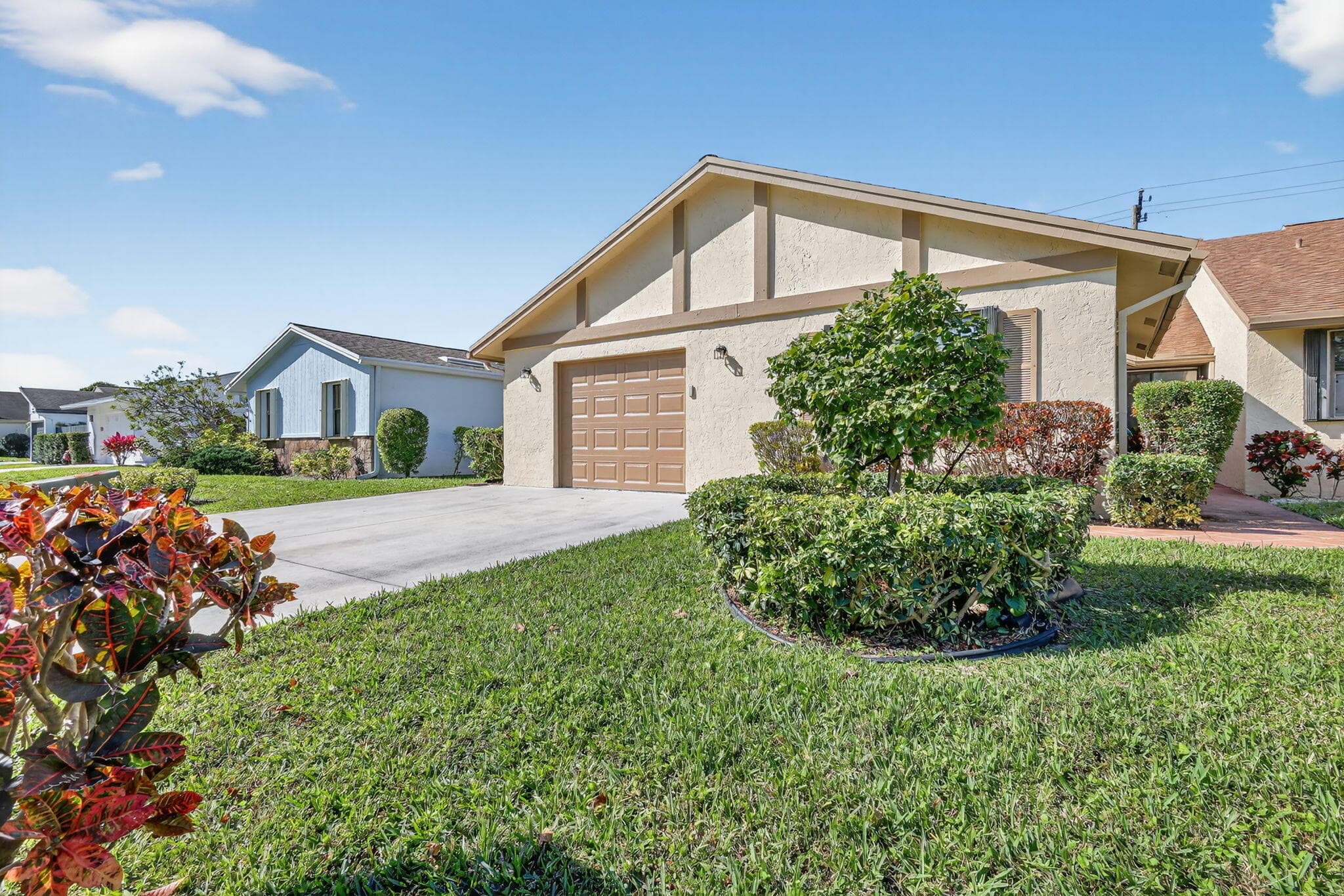 870 NW 32nd Avenue, Delray Beach, FL 33445 — photo 1 of 58