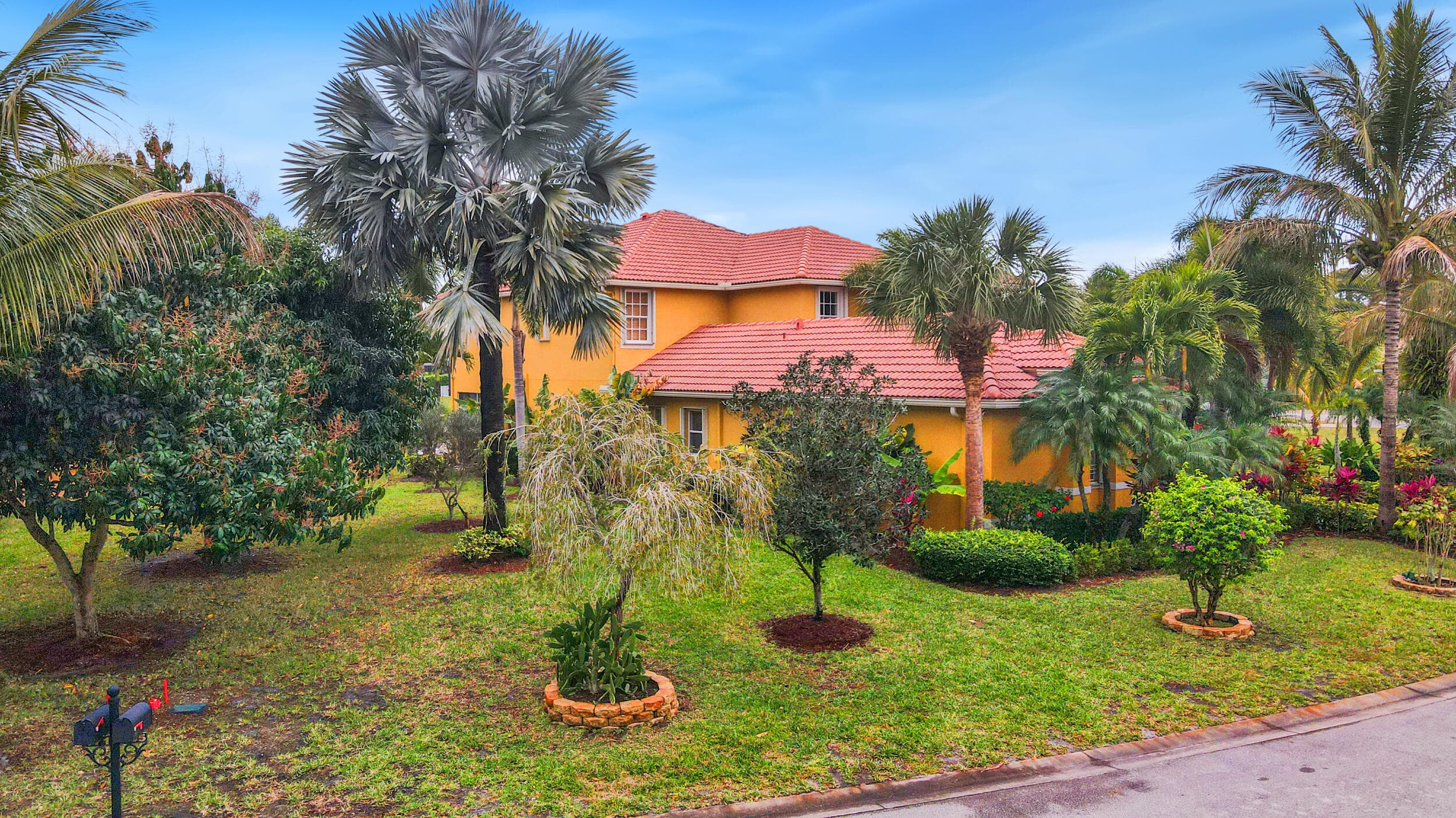 465 NW Dover Court, Port St. Lucie, FL 34983 — photo 3 of 68