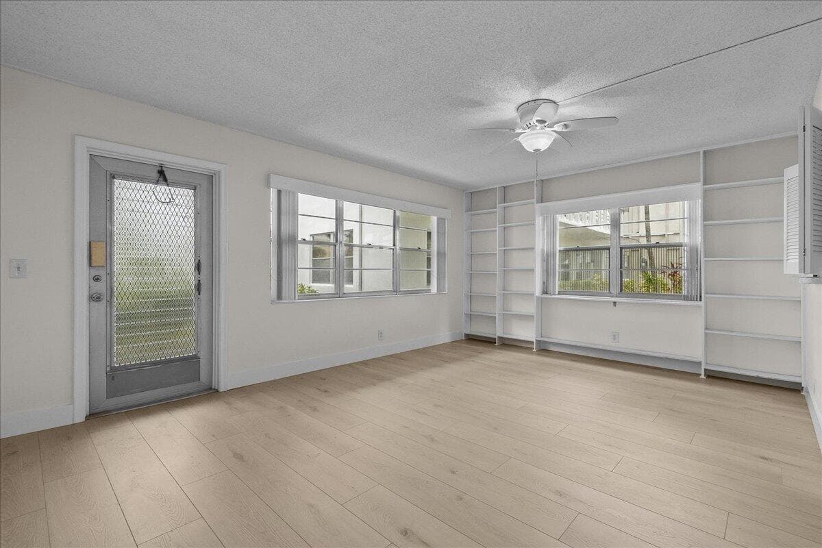 142 Kent I, West Palm Beach, FL 33417 — photo 6 of 31