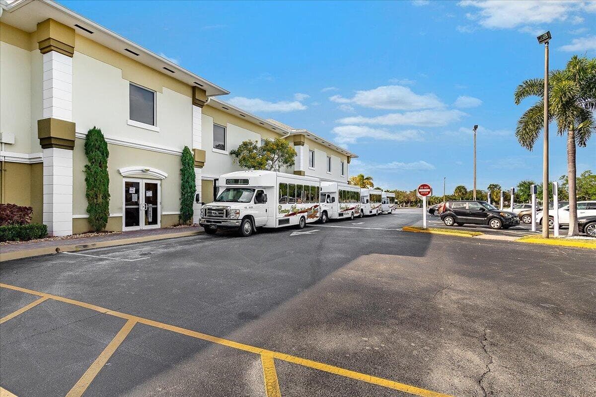 142 Kent I, West Palm Beach, FL 33417 — photo 23 of 31