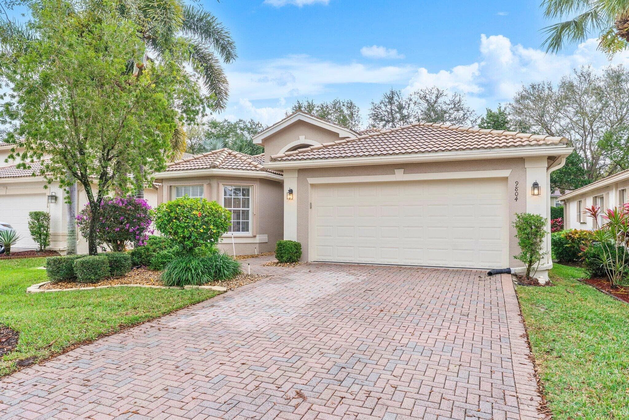 9804 Tallyrand Drive, Lake Worth, FL 33467 — photo 3 of 32