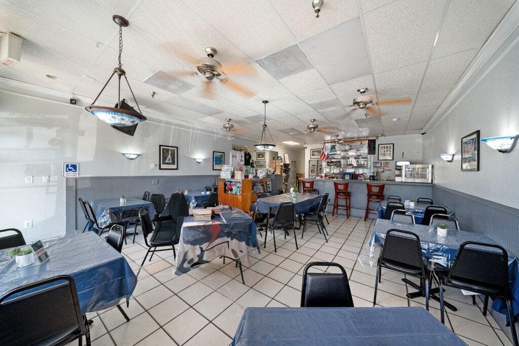 3092 S Jog Road, Greenacres, FL 33463 — photo 4 of 41