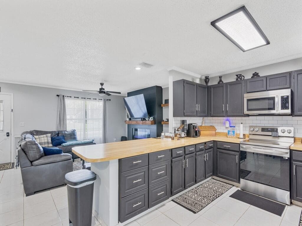 542 SE Faith Terrace, Port St. Lucie, FL 34983 — photo 5 of 25