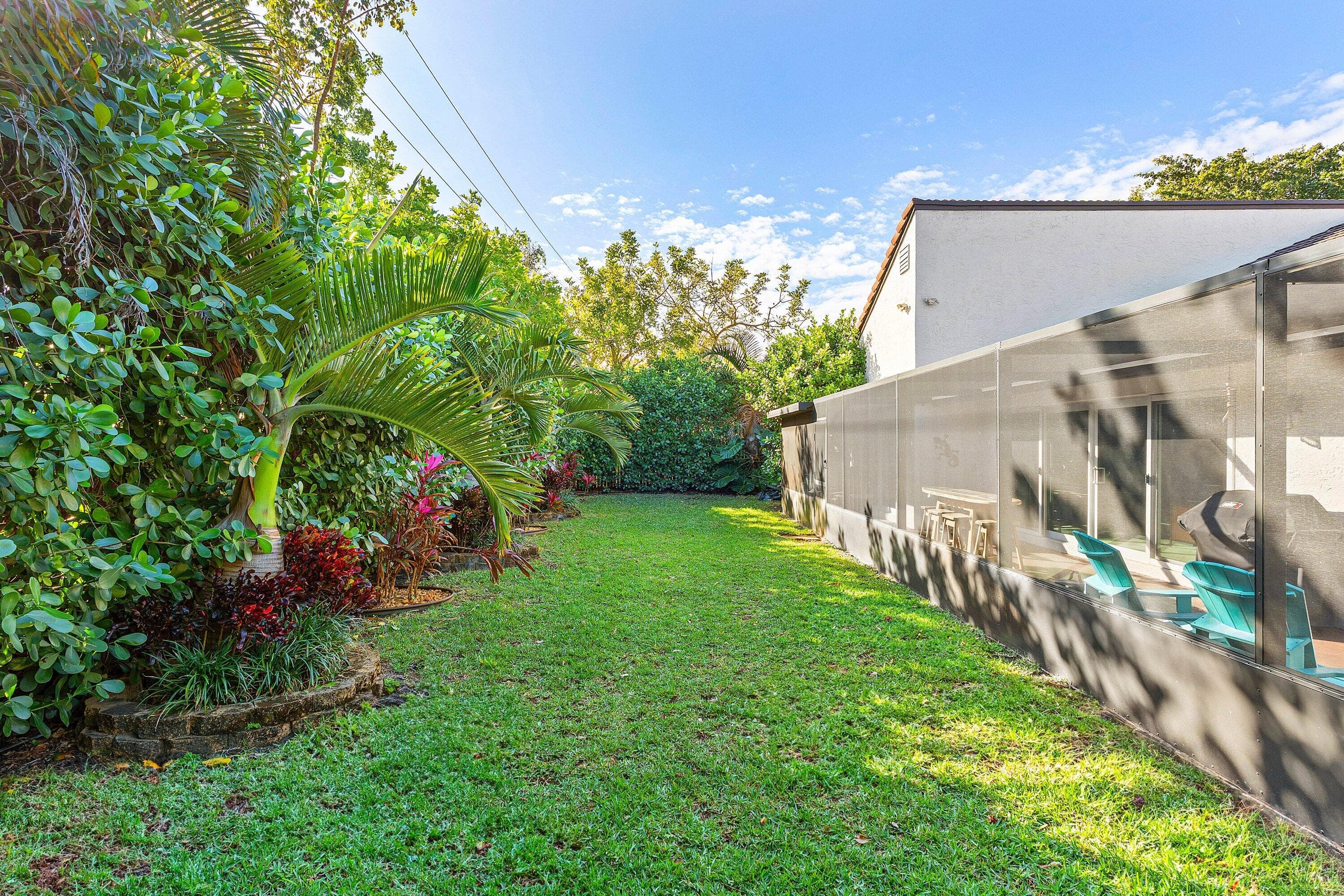 2412 SW 23rd Cranbrook Drive, Boynton Beach, FL 33436 — photo 26 of 45
