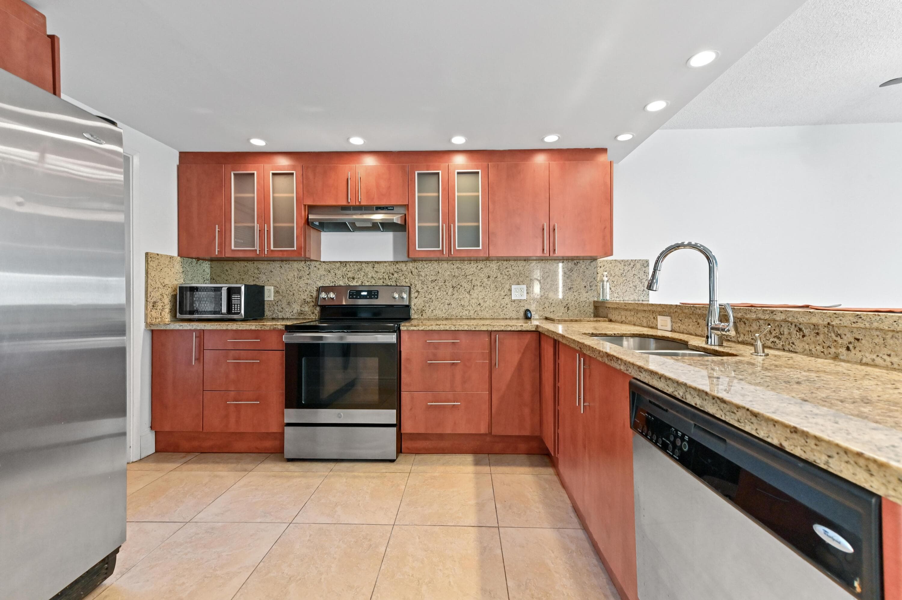 2851 S Palm Aire Drive 101, Pompano Beach, FL 33069 — photo 3 of 35