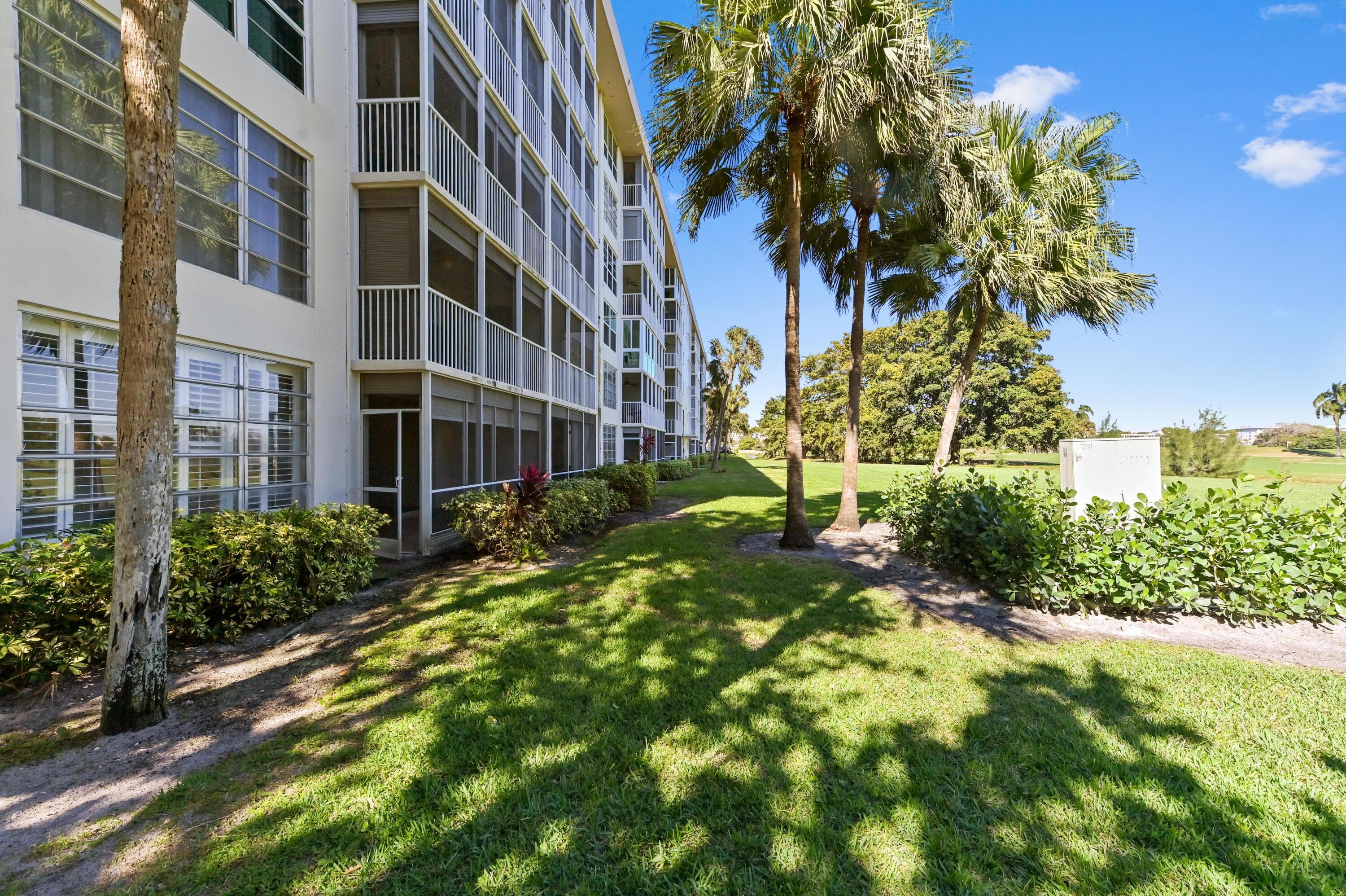 2851 S Palm Aire Drive 101, Pompano Beach, FL 33069 — photo 30 of 35