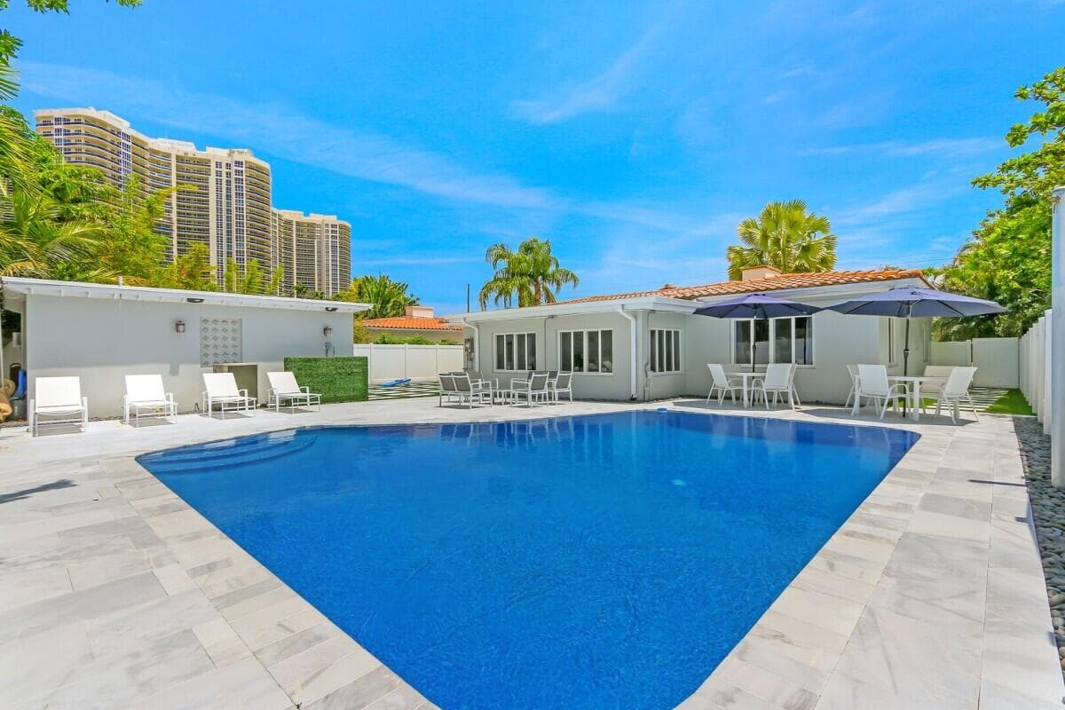 3025 Center Avenue, Fort Lauderdale, FL 33308 — photo 5 of 38