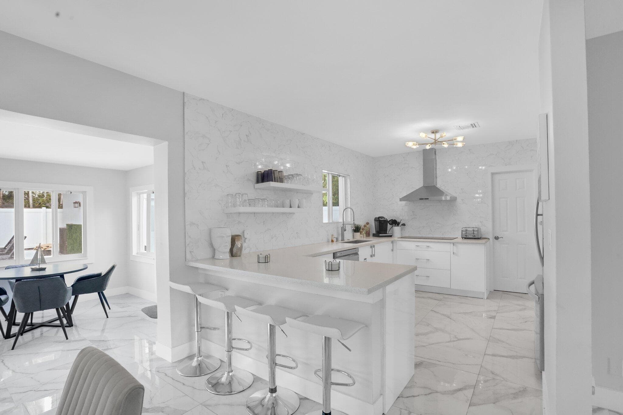 3025 Center Avenue, Fort Lauderdale, FL 33308 — photo 8 of 38