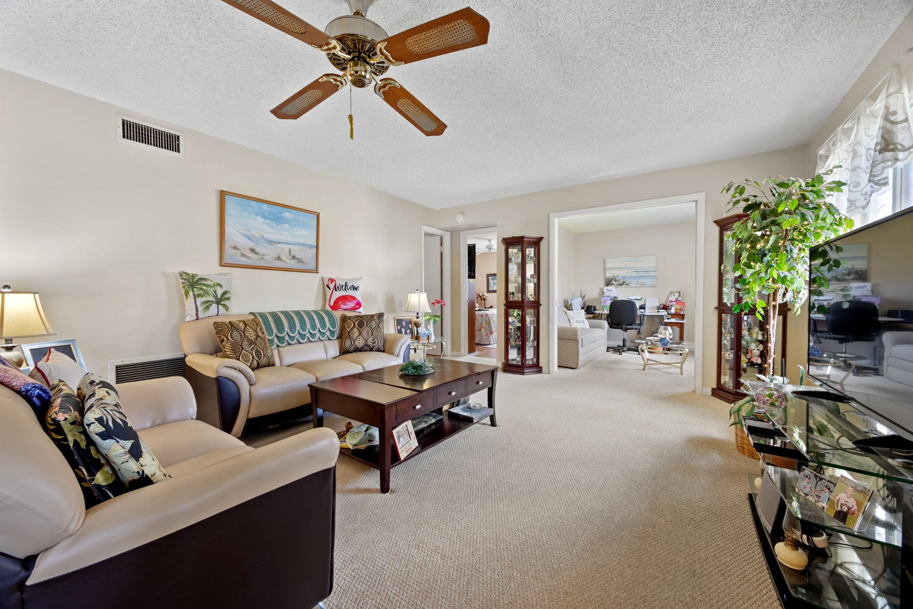 306 Pine Ridge Circle B-2, Greenacres, FL 33463 — photo 4 of 15