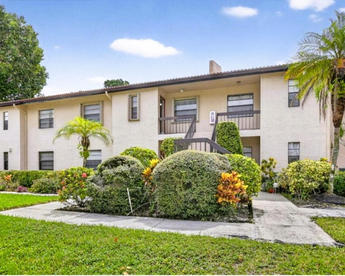 21362 Juego Circle 33f, Boca Raton, FL 33433 — photo 1 of 41