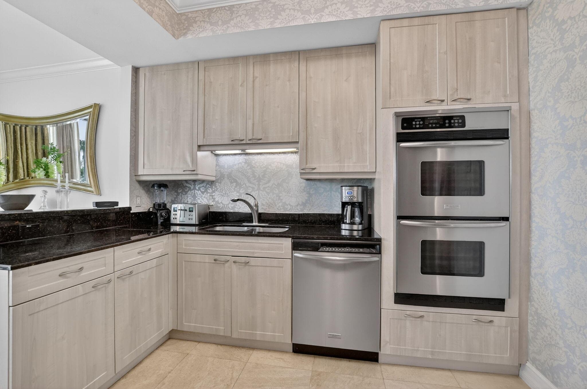 550 SE Mizner Boulevard B307, Boca Raton, FL 33432 — photo 21 of 82