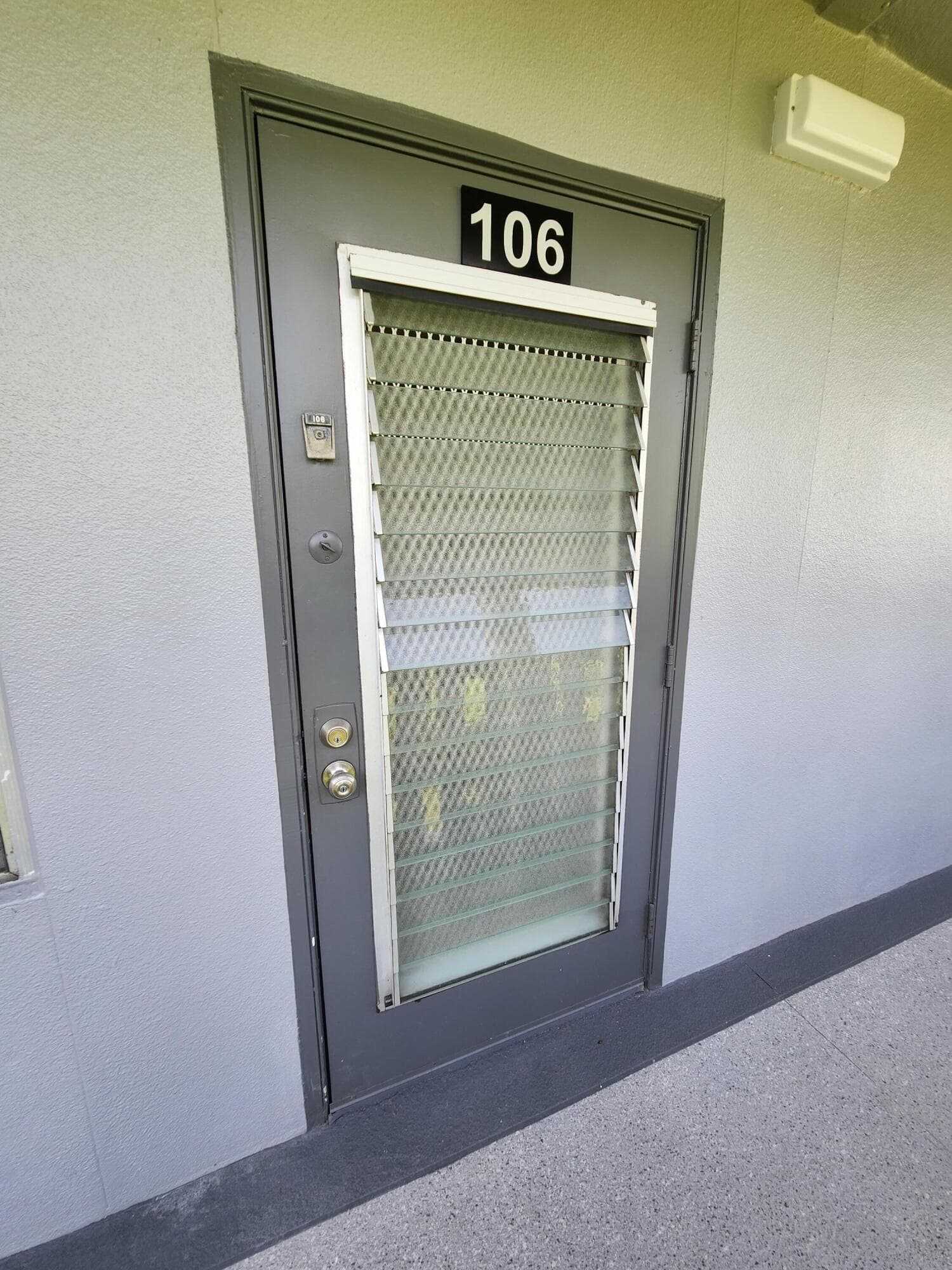 106 Suffolk C, Boca Raton, FL 33434 — photo 2 of 27