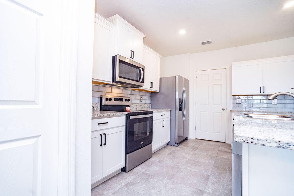 6560 Canterbridge Drive, Vero Beach, FL 32967 — photo 11 of 48