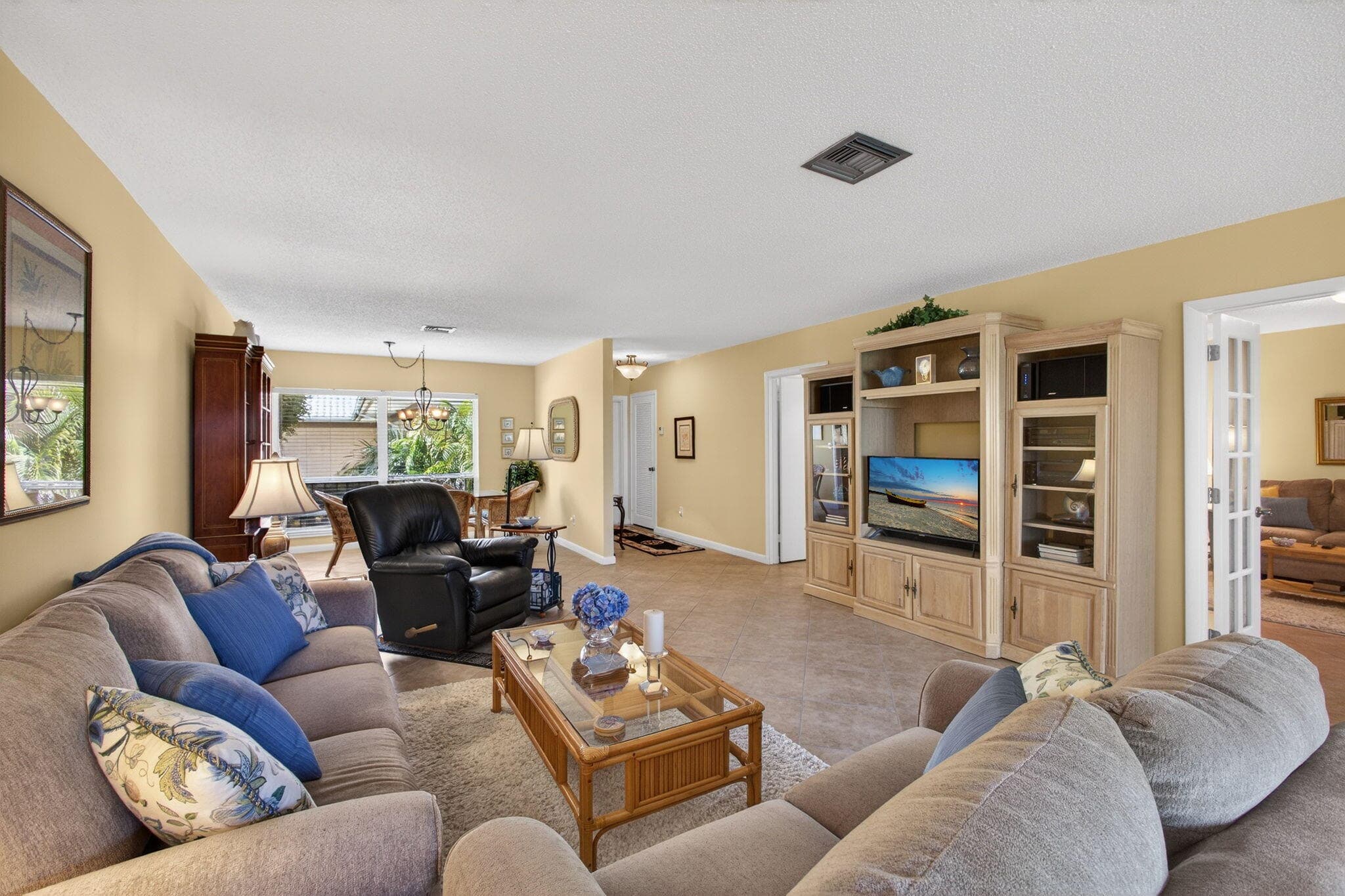 17 SE Turtle Creek Drive Unit D, Jupiter, FL 33469 — photo 2 of 36
