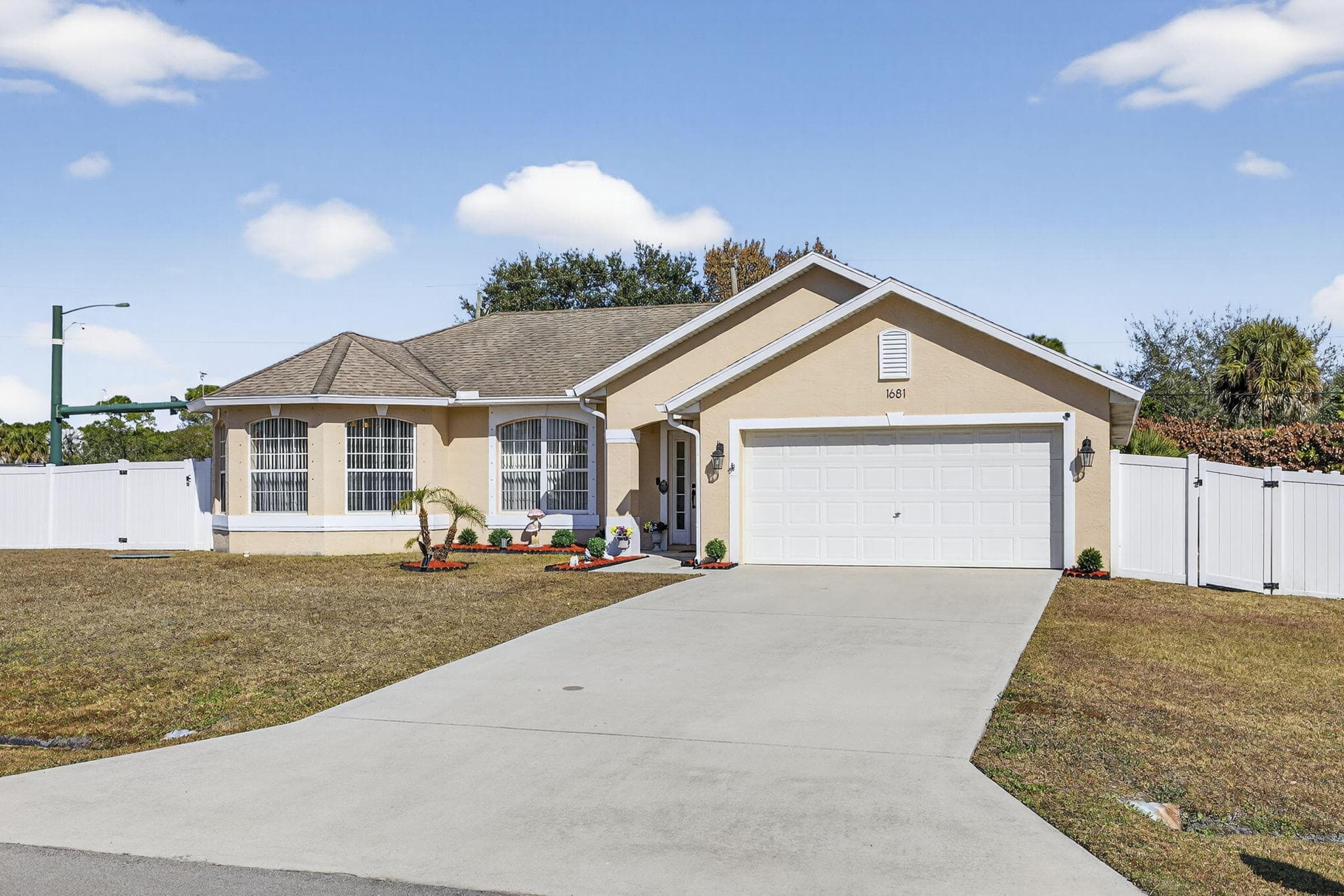 1681 SW Janette Avenue, Port St. Lucie, FL 34953 — photo 3 of 152