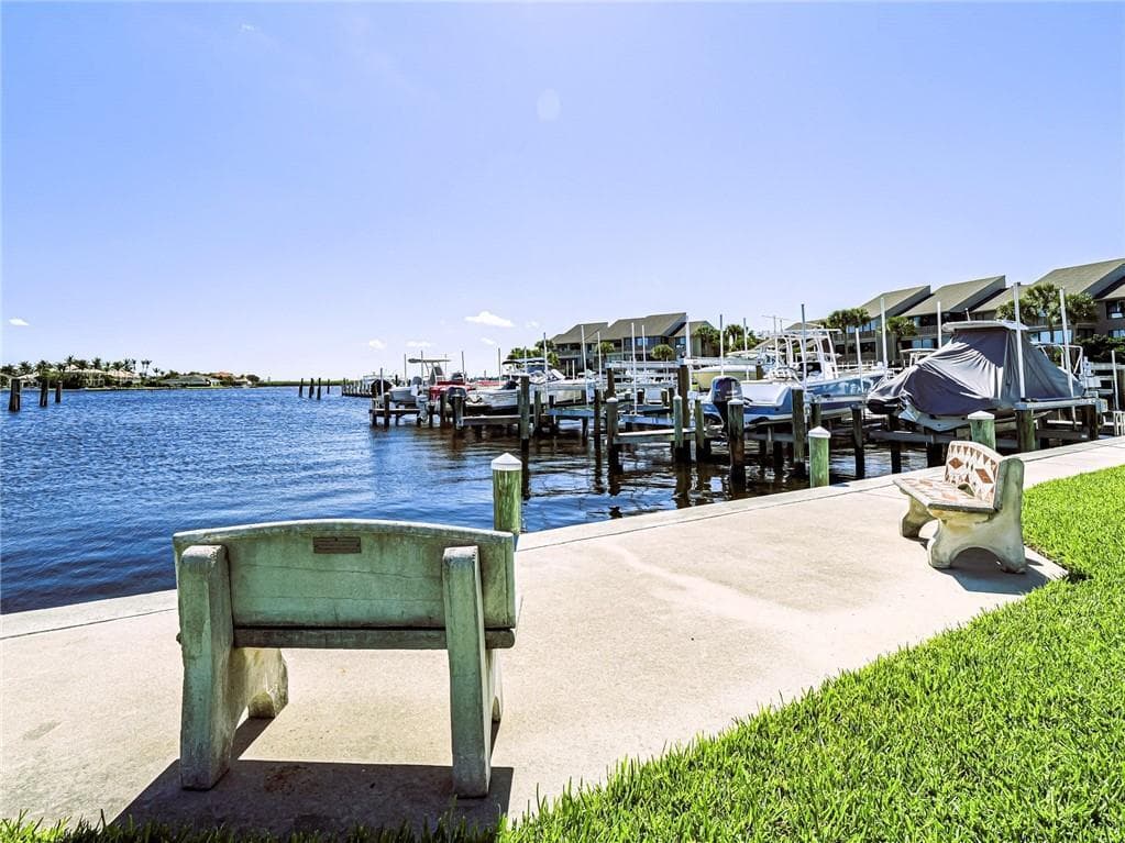 1821 Mooringline Drive 1c, Vero Beach, FL 32963 — photo 24 of 37