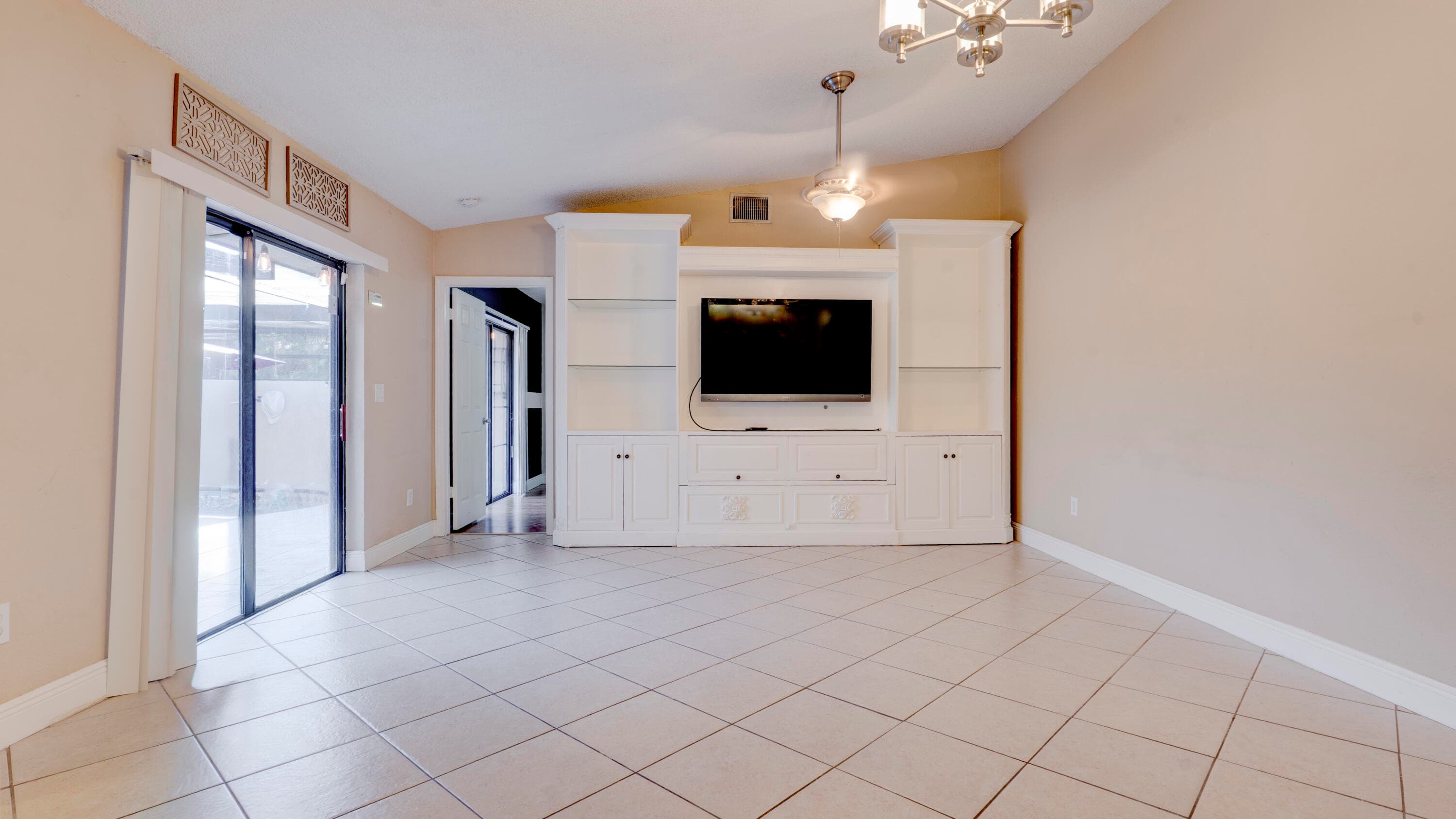 4782 Sunny Palm Circle D, West Palm Beach, FL 33415 — photo 11 of 53