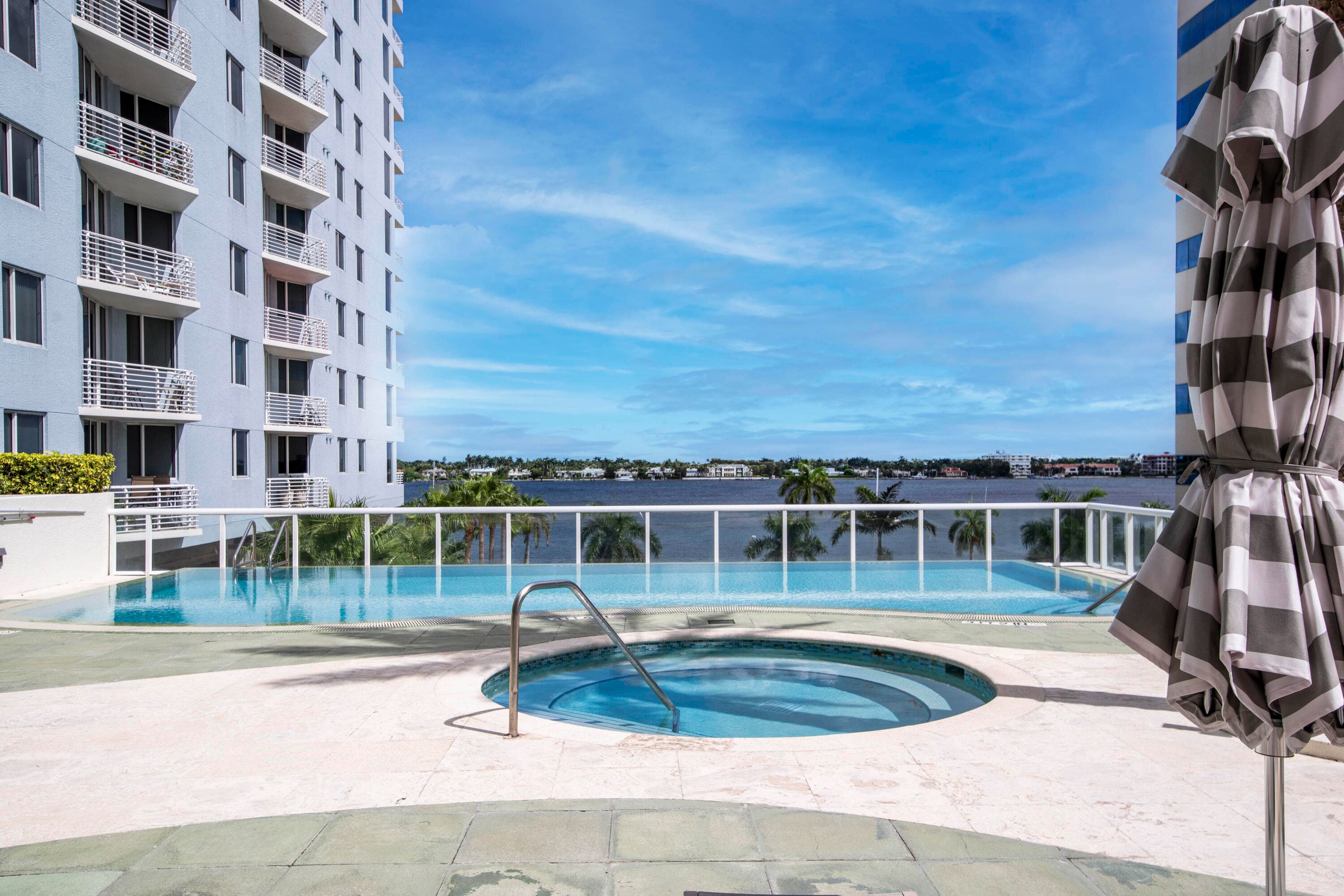 1551 N Flagler Drive Lph-16, West Palm Beach, FL 33401 — photo 24 of 32