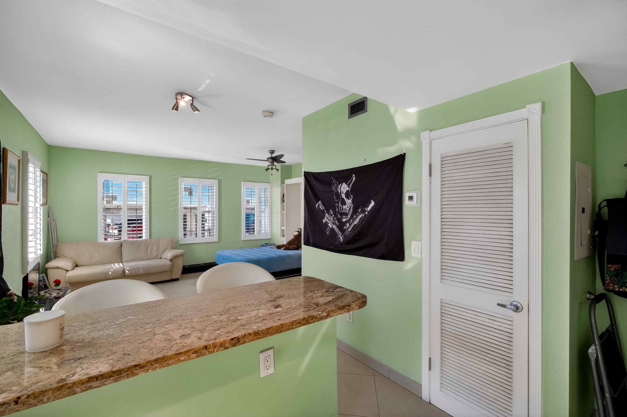 802 Euclid Avenue 104, Miami Beach, FL 33139 — photo 21 of 26