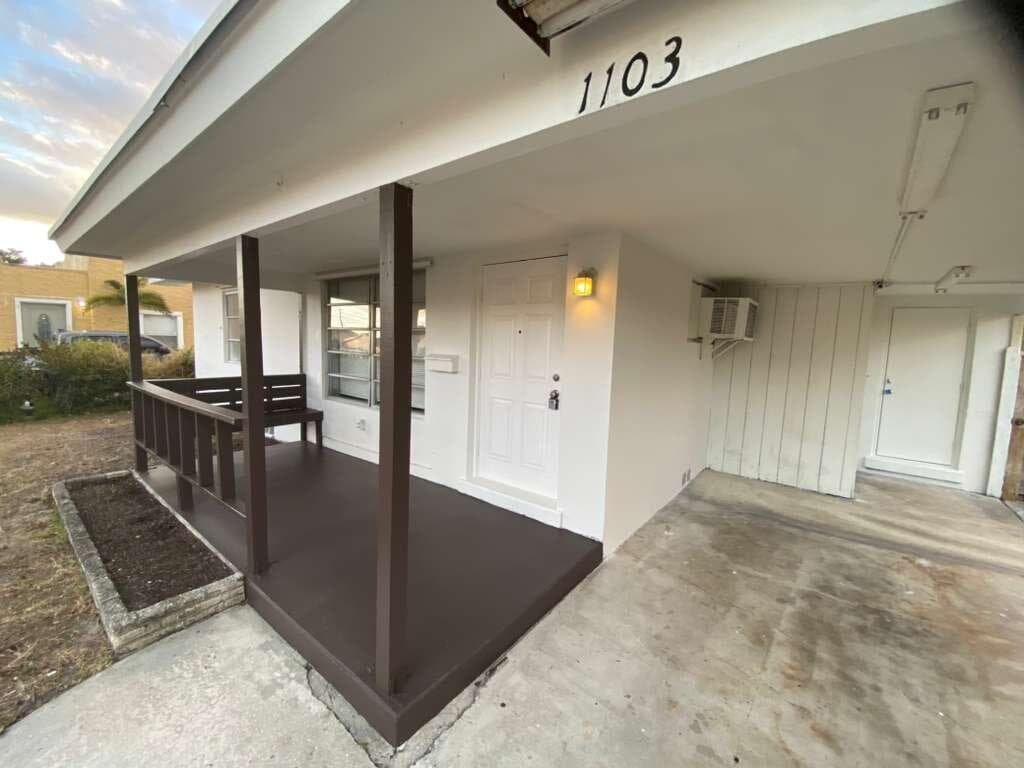 1103 S F Street, Lake Worth Beach, FL 33460 — photo 2 of 10
