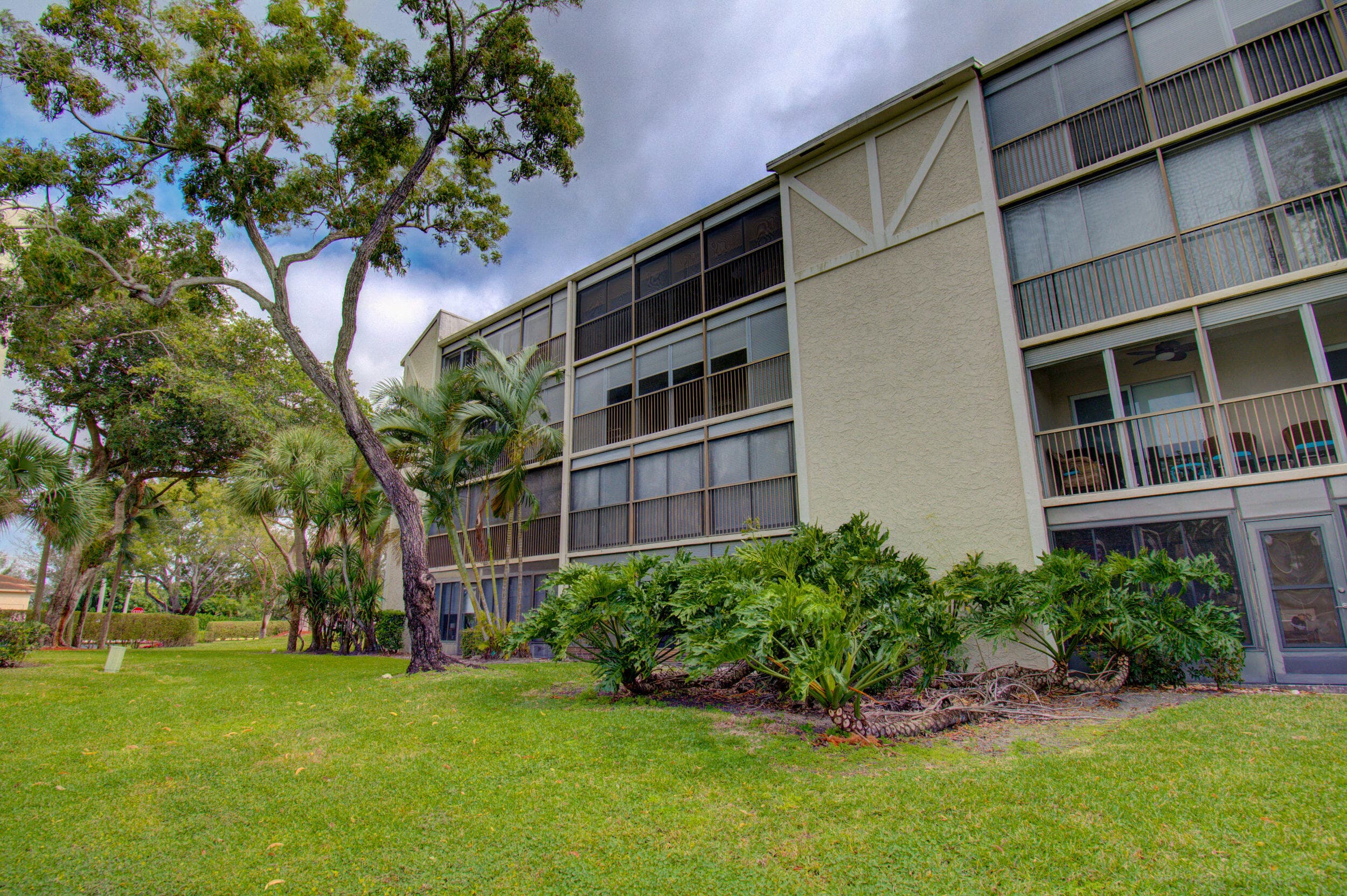 6585 Kensington Lane 307, Delray Beach, FL 33446 — photo 27 of 52