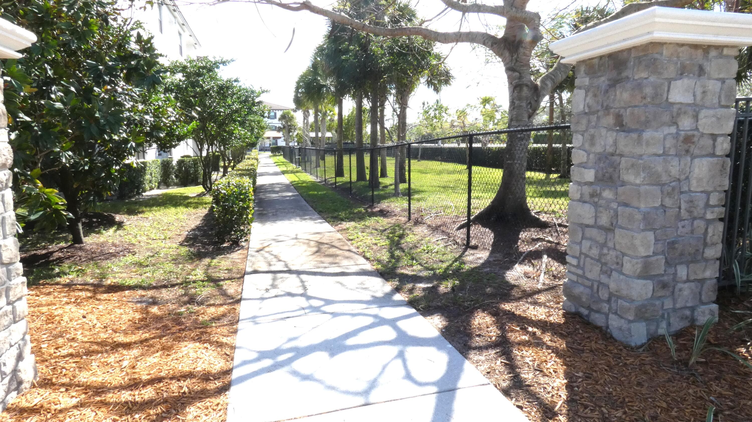 9052 Gulf Run Way C6, Lake Worth, FL 33467 — photo 24 of 25