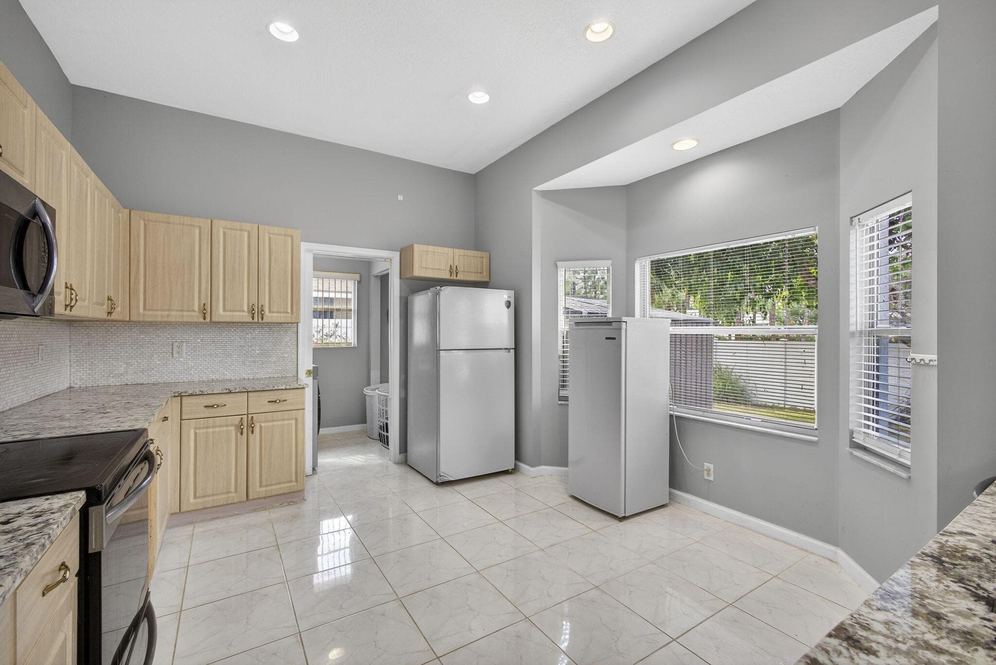 102 Brook Woode Court, Royal Palm Beach, FL 33411 — photo 16 of 63