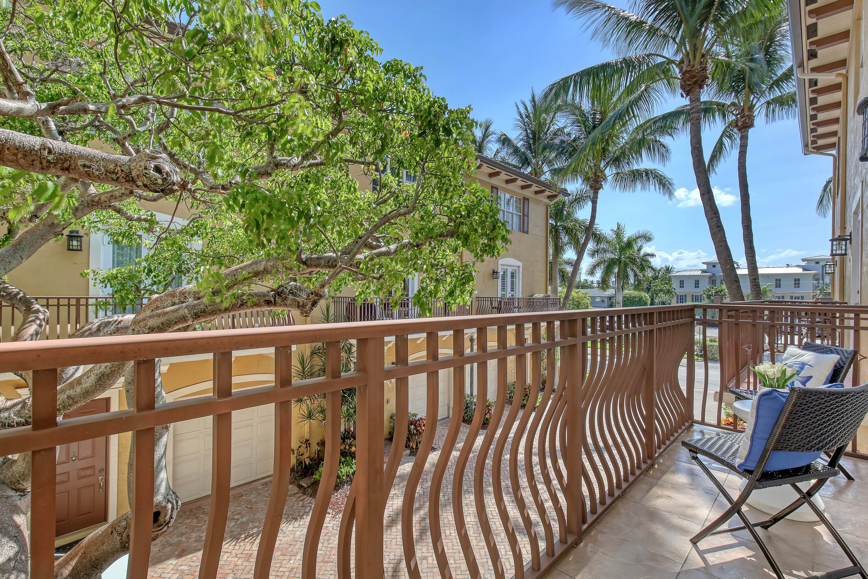 72 SE 6th Avenue C, Delray Beach, FL 33483 — photo 16 of 47