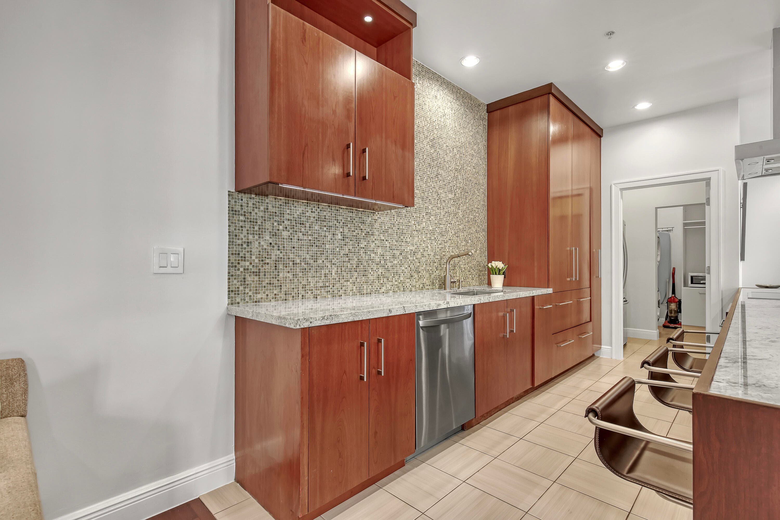 72 SE 6th Avenue C, Delray Beach, FL 33483 — photo 17 of 47