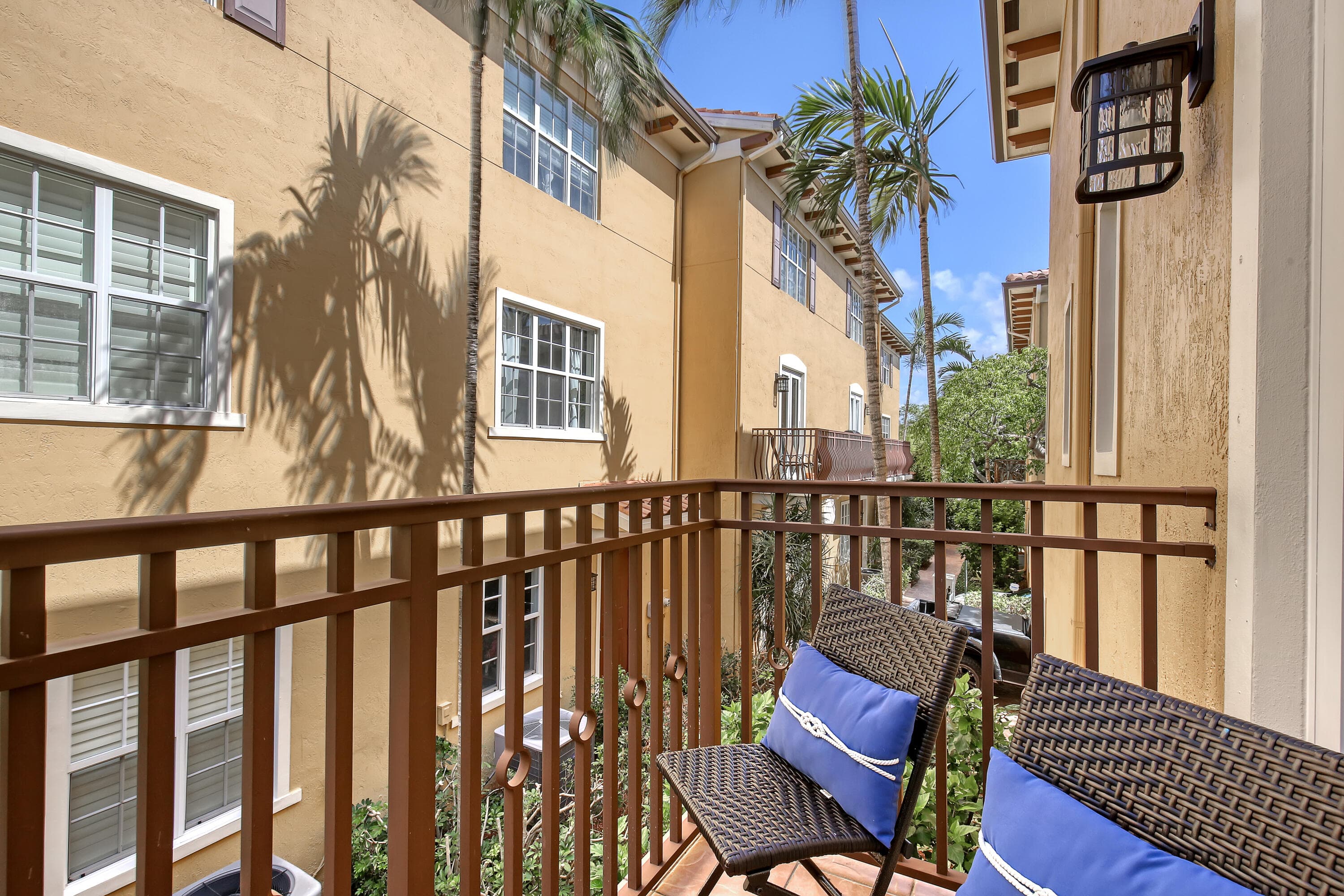 72 SE 6th Avenue C, Delray Beach, FL 33483 — photo 24 of 47