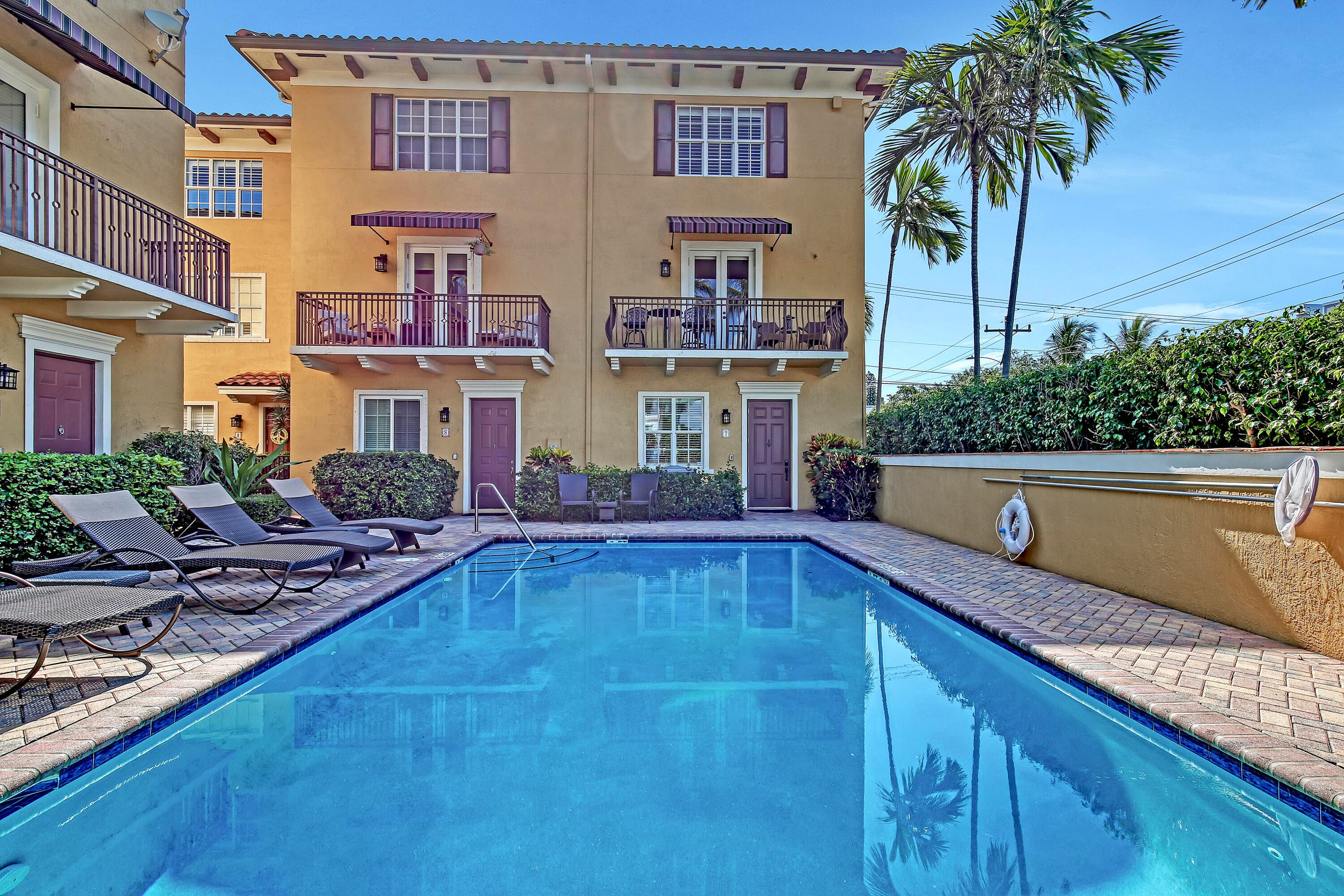 72 SE 6th Avenue C, Delray Beach, FL 33483 — photo 40 of 47