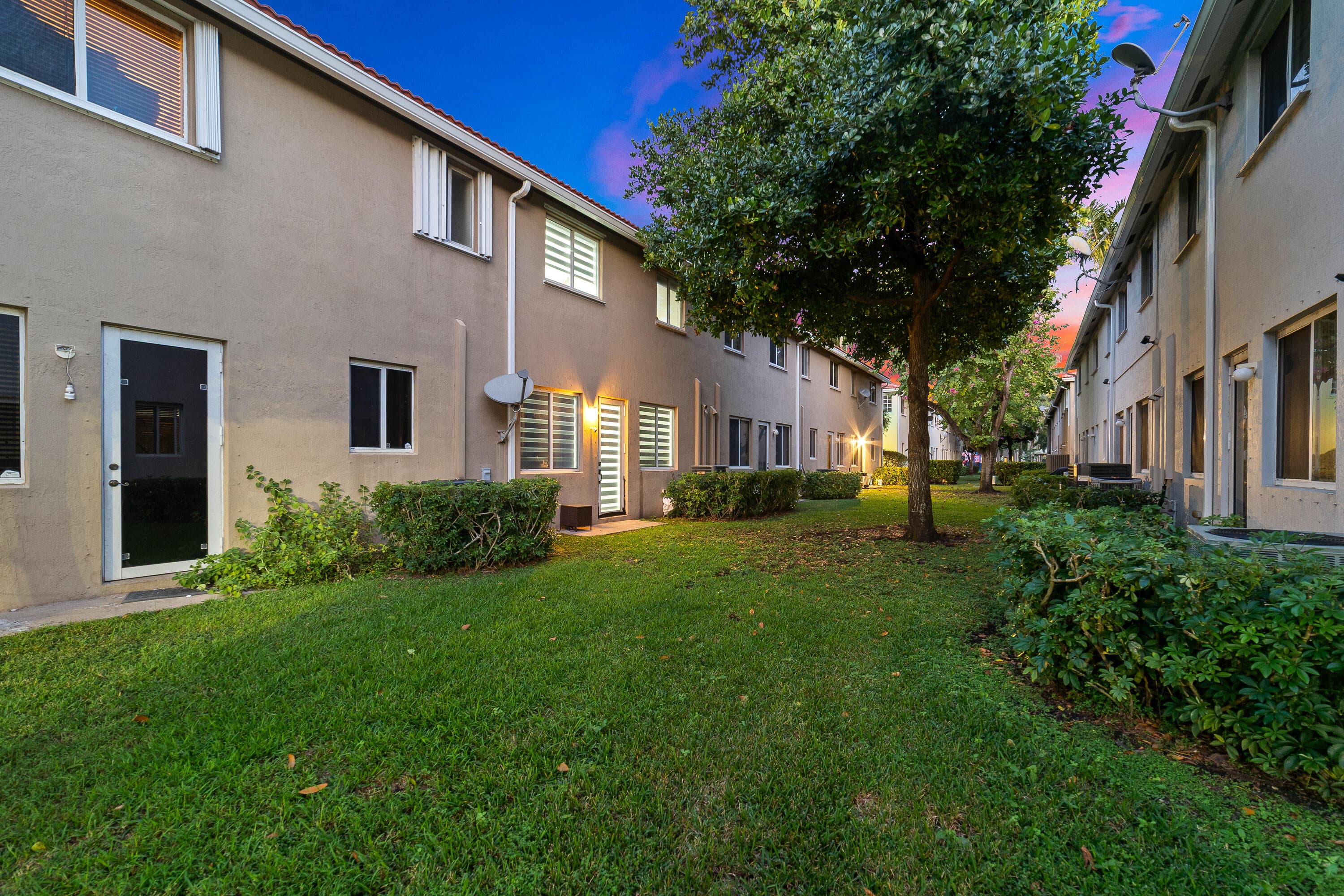 21105 NW 14th Place 4, Miami Gardens, FL 33169 — photo 49 of 66