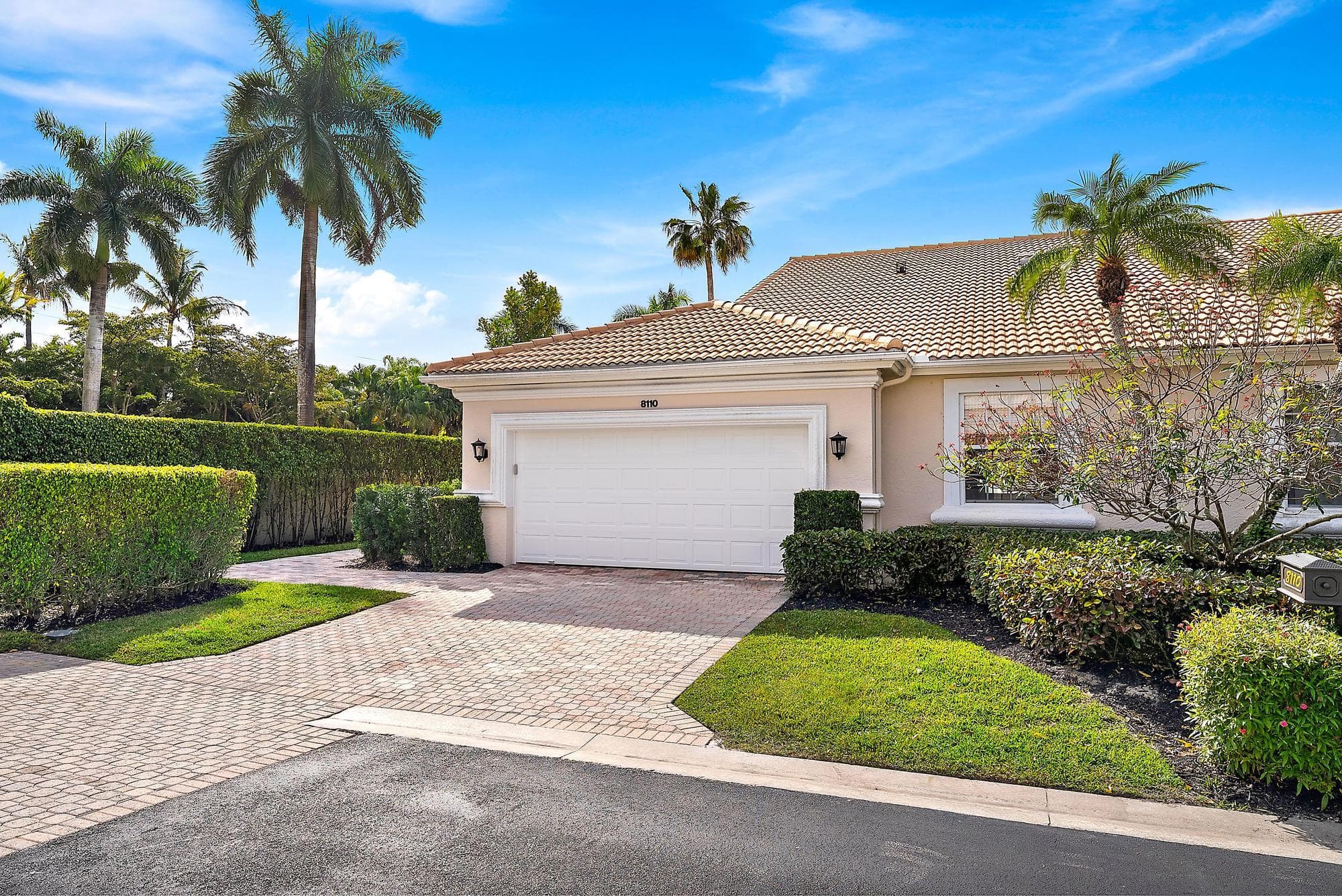 8110 Sandpiper Way, West Palm Beach, FL 33412 — photo 2 of 68