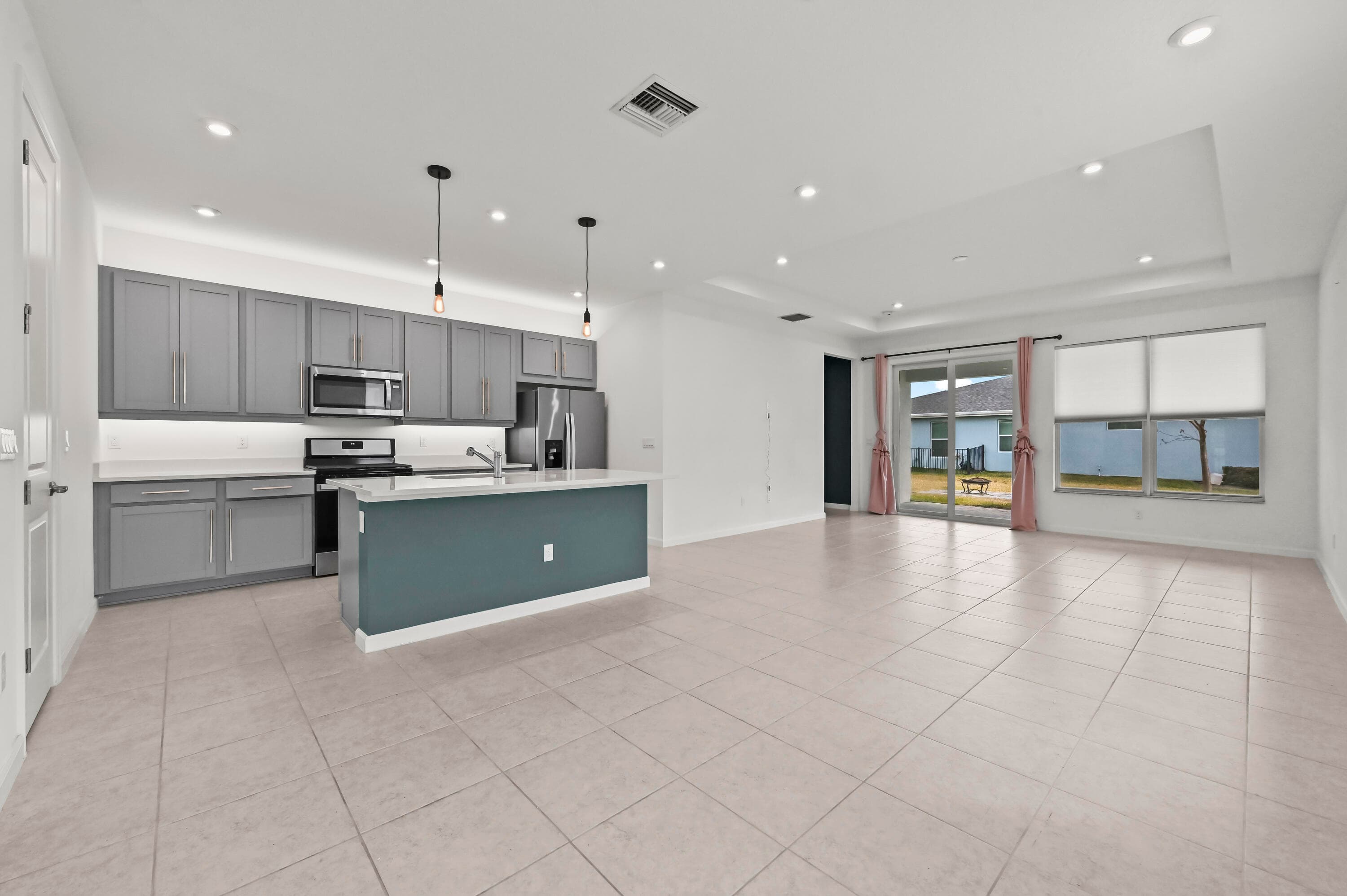 10751 SW Hensley Street, Port St. Lucie, FL 34987 — photo 4 of 28