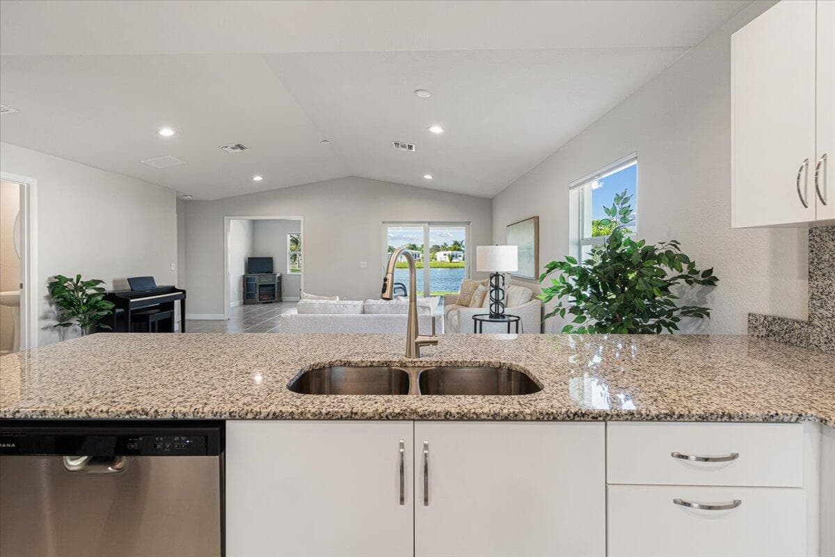 10 Juan Carlos Lane, Port St. Lucie, FL 34952 — photo 17 of 47