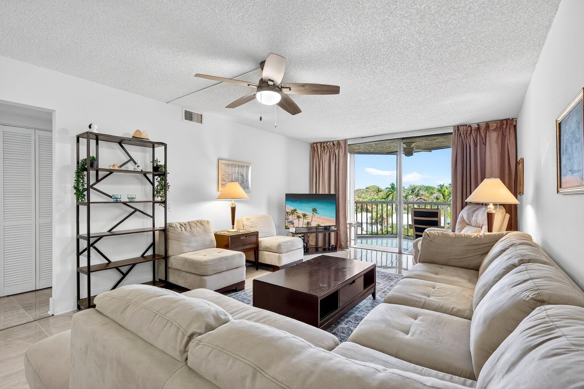 890 N Federal Highway 403, Lantana, FL 33462 — photo 12 of 74