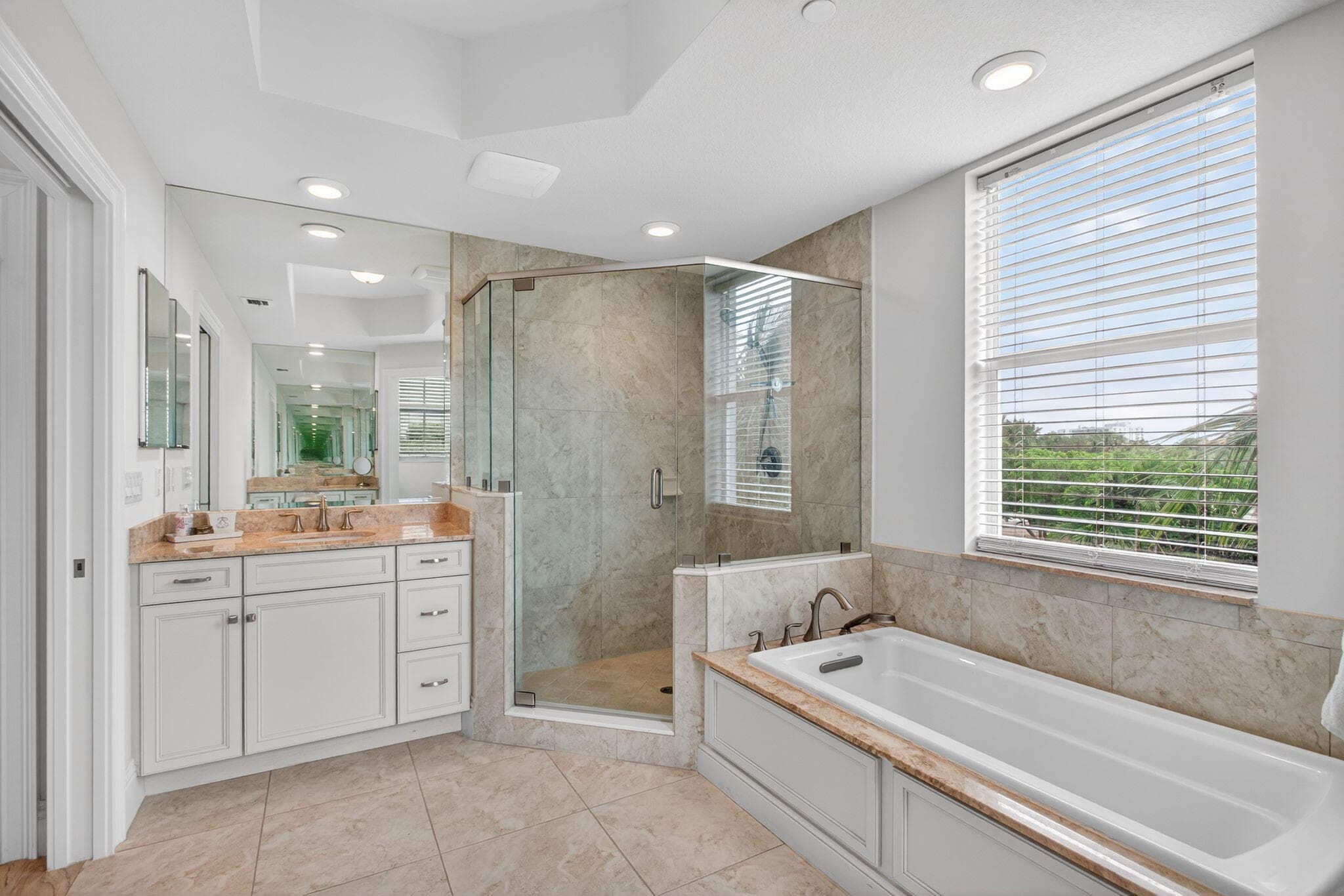 834 Bay Colony Drive S, Juno Beach, FL 33408 — photo 24 of 51