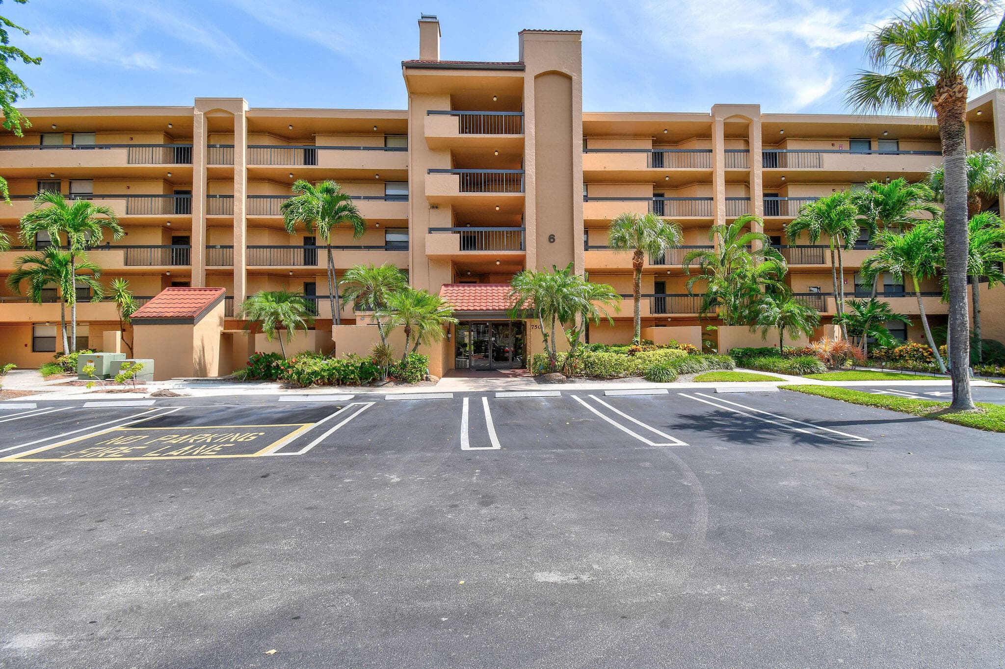 750 Egret 6109 Circle 6109, Delray Beach, FL 33444 — photo 3 of 25