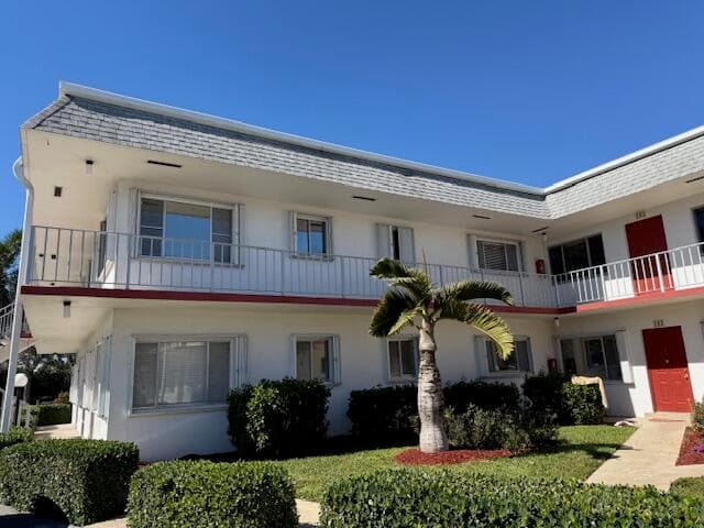 2840 Lake Osborne Drive 202, Lake Worth Beach, FL 33461 — photo 22 of 33