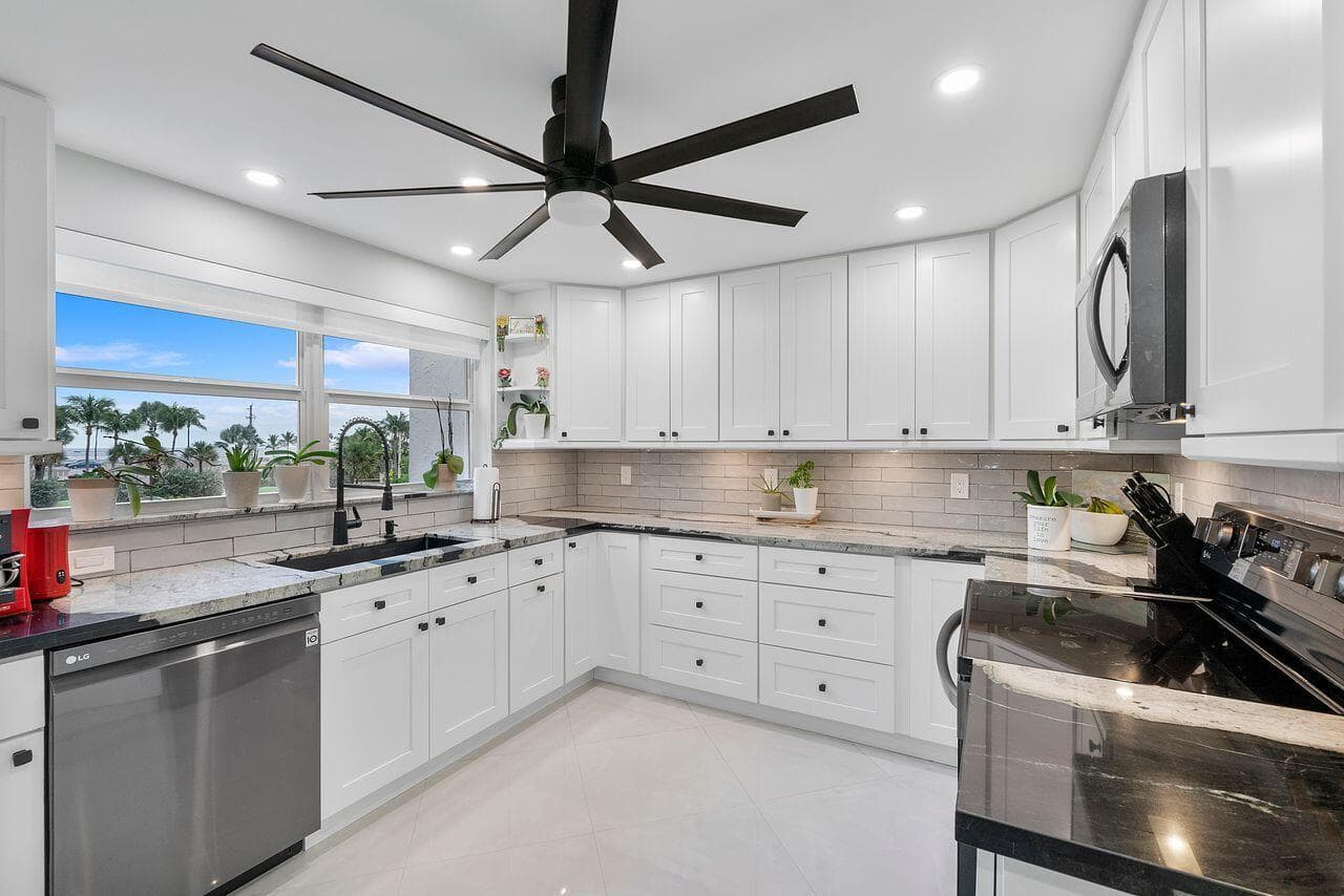 3300 S Ocean Boulevard 317-c, Highland Beach, FL 33487 — photo 10 of 59