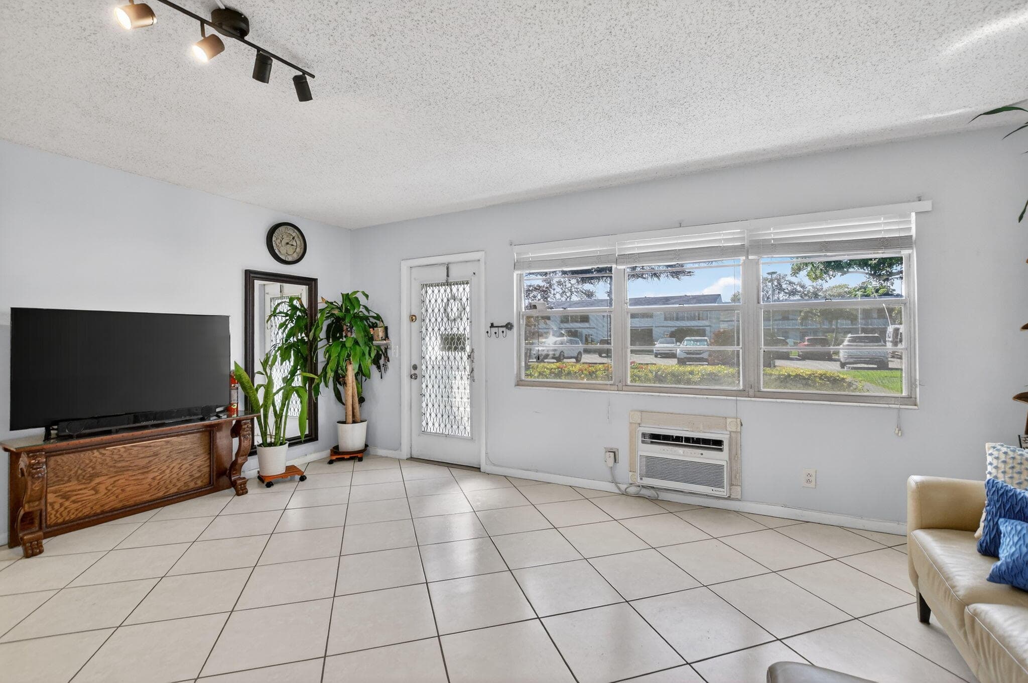 290 Oakridge Q 290, Deerfield Beach, FL 33442 — photo 5 of 31